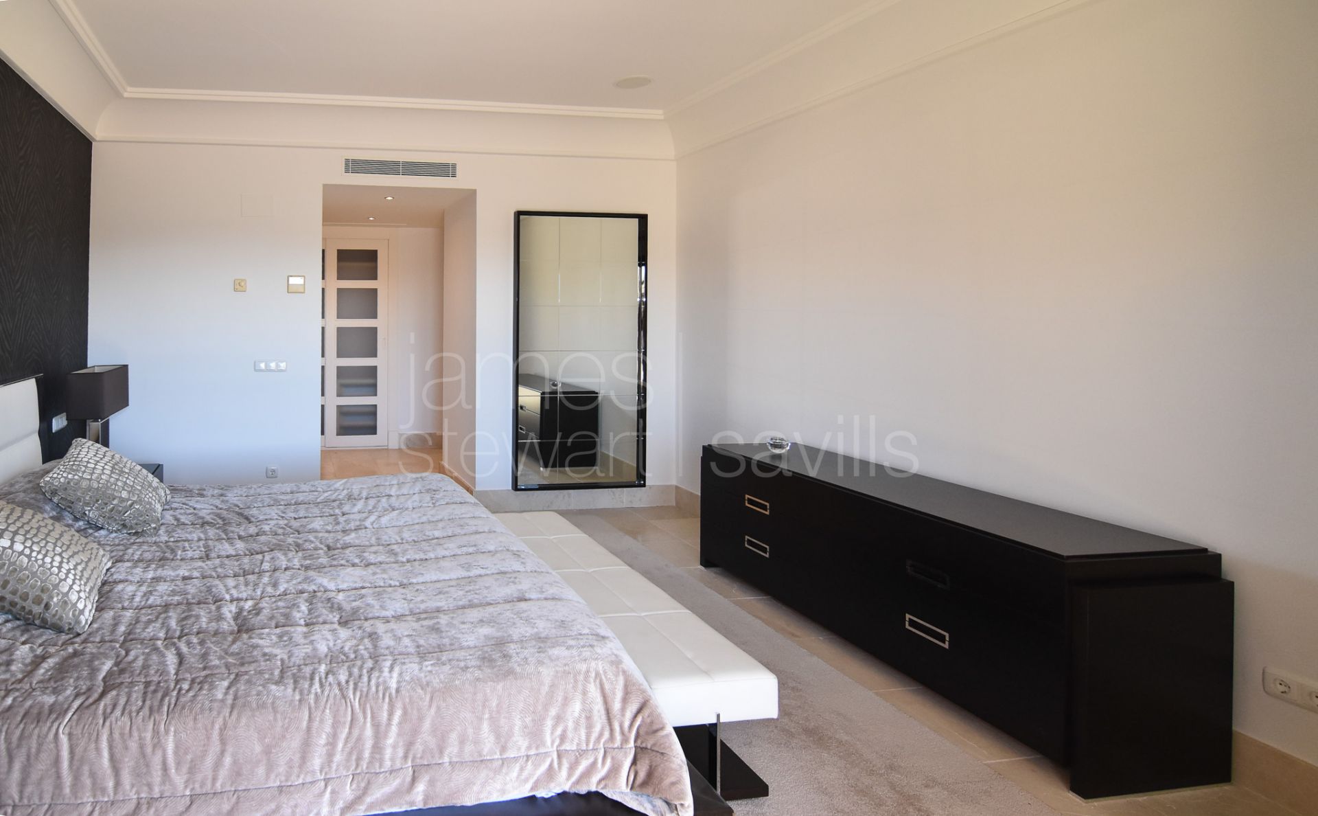 Espectacular Ático Dúplex en Venta en Valgrande, Sotogrande