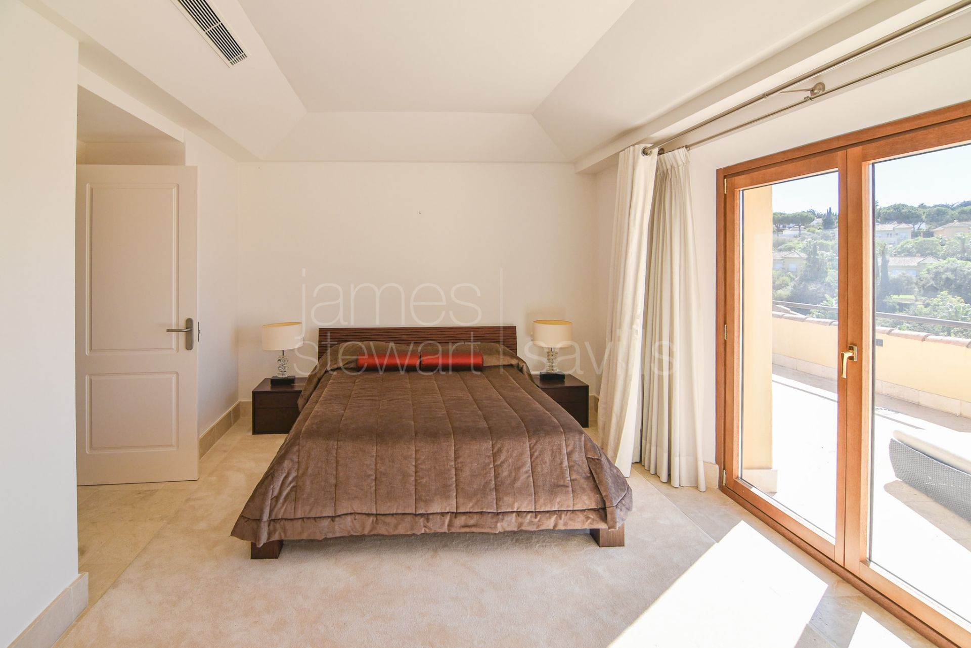 Espectacular Ático Dúplex en Venta en Valgrande, Sotogrande