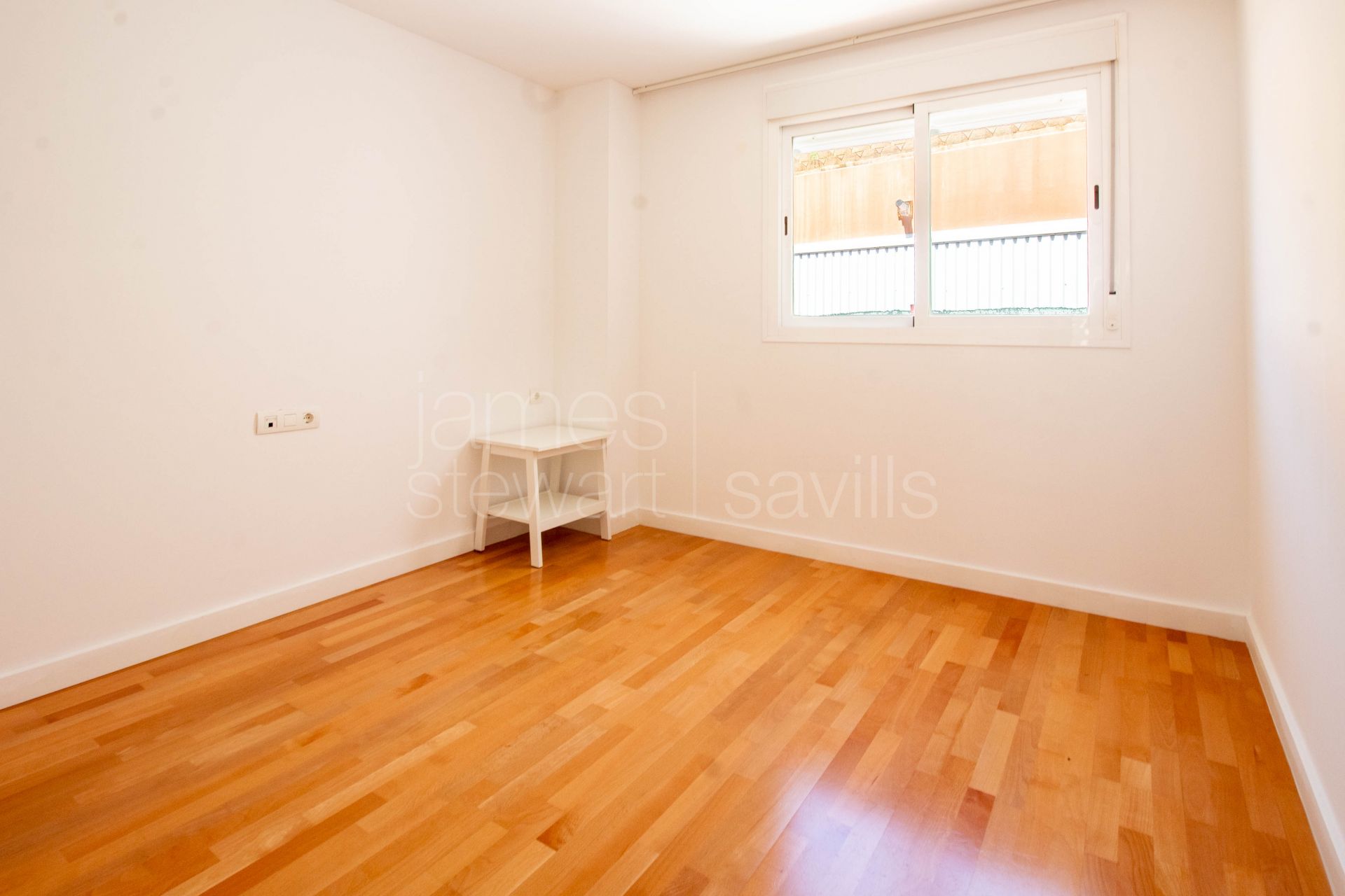 Apartamento Reformado con Vistas al Mar y 2 Plazas de Garaje | La Alcaidesa