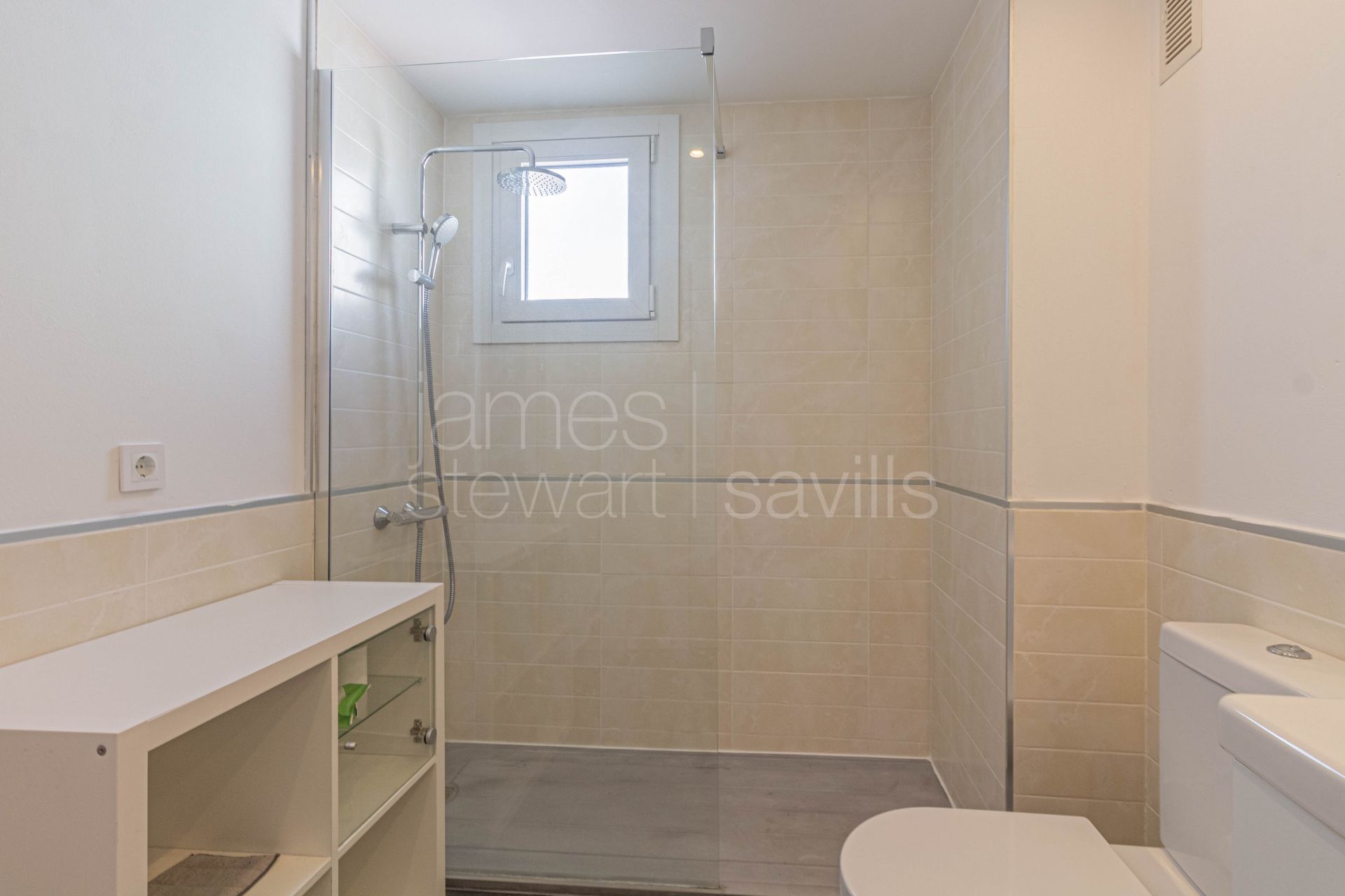 Apartamento Reformado con Vistas al Mar y 2 Plazas de Garaje | La Alcaidesa