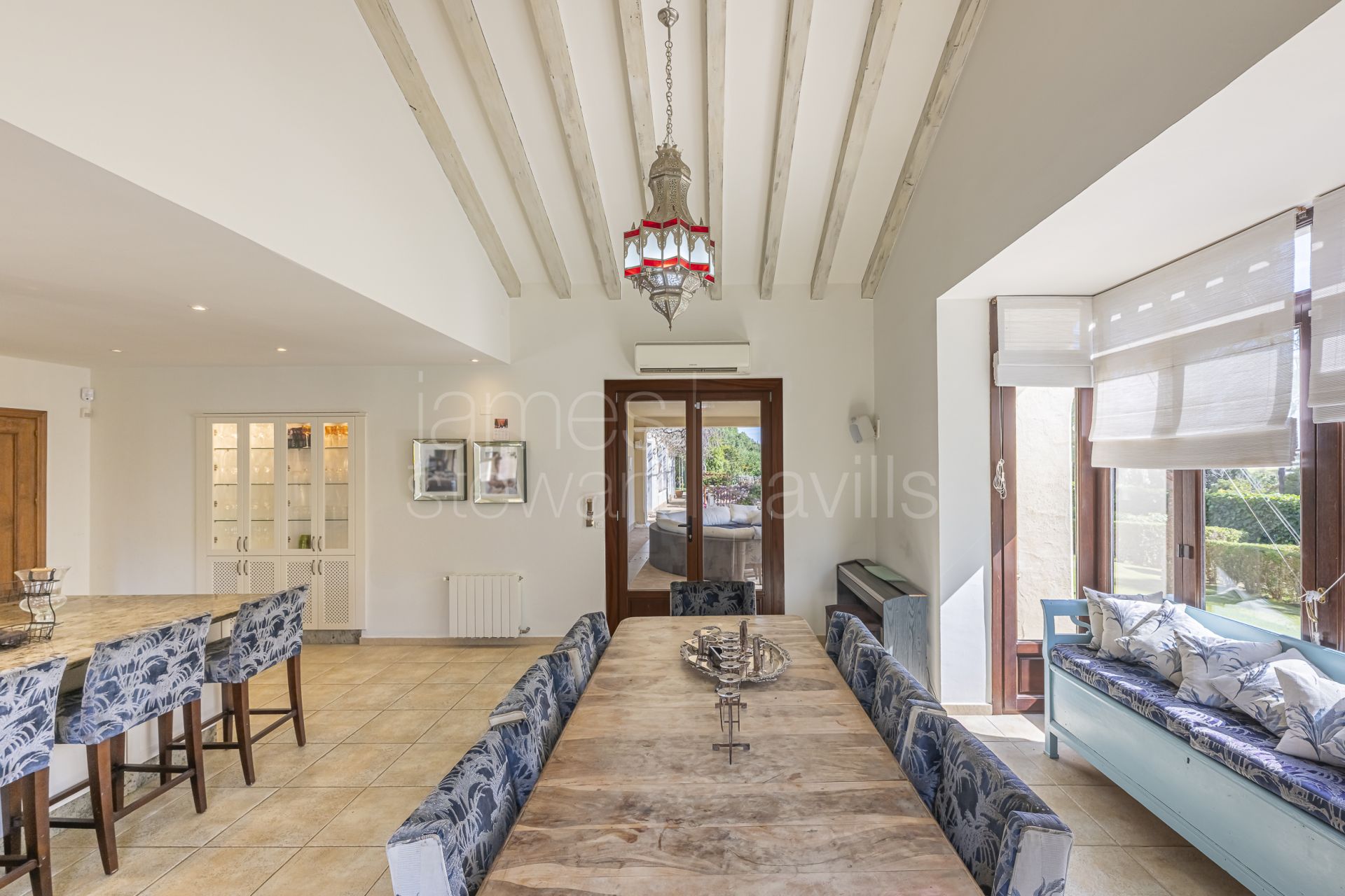 Villa elegante en una sola planta con anexo para invitados en Sotogrande Alto, Zona F