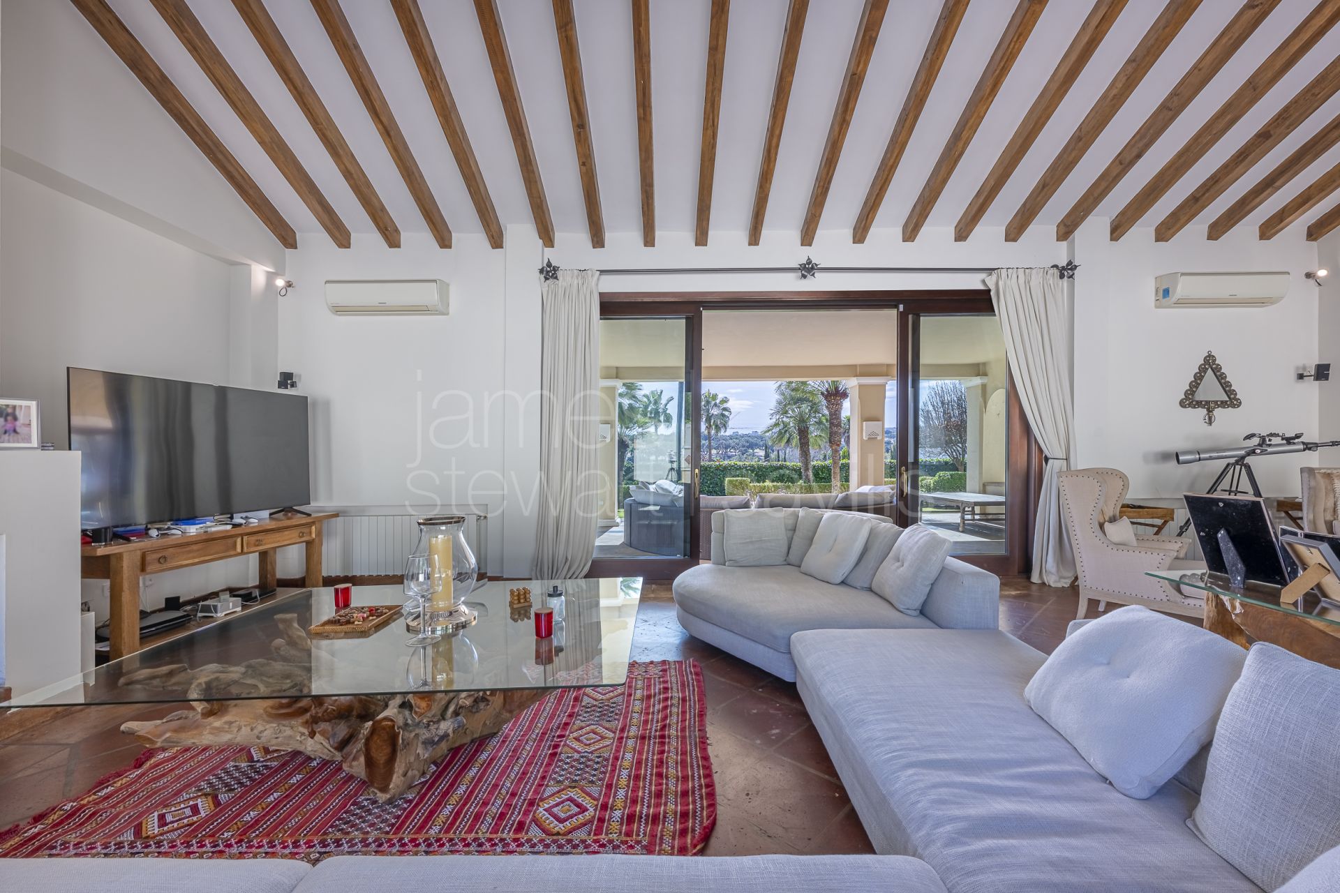 Villa elegante en una sola planta con anexo para invitados en Sotogrande Alto, Zona F