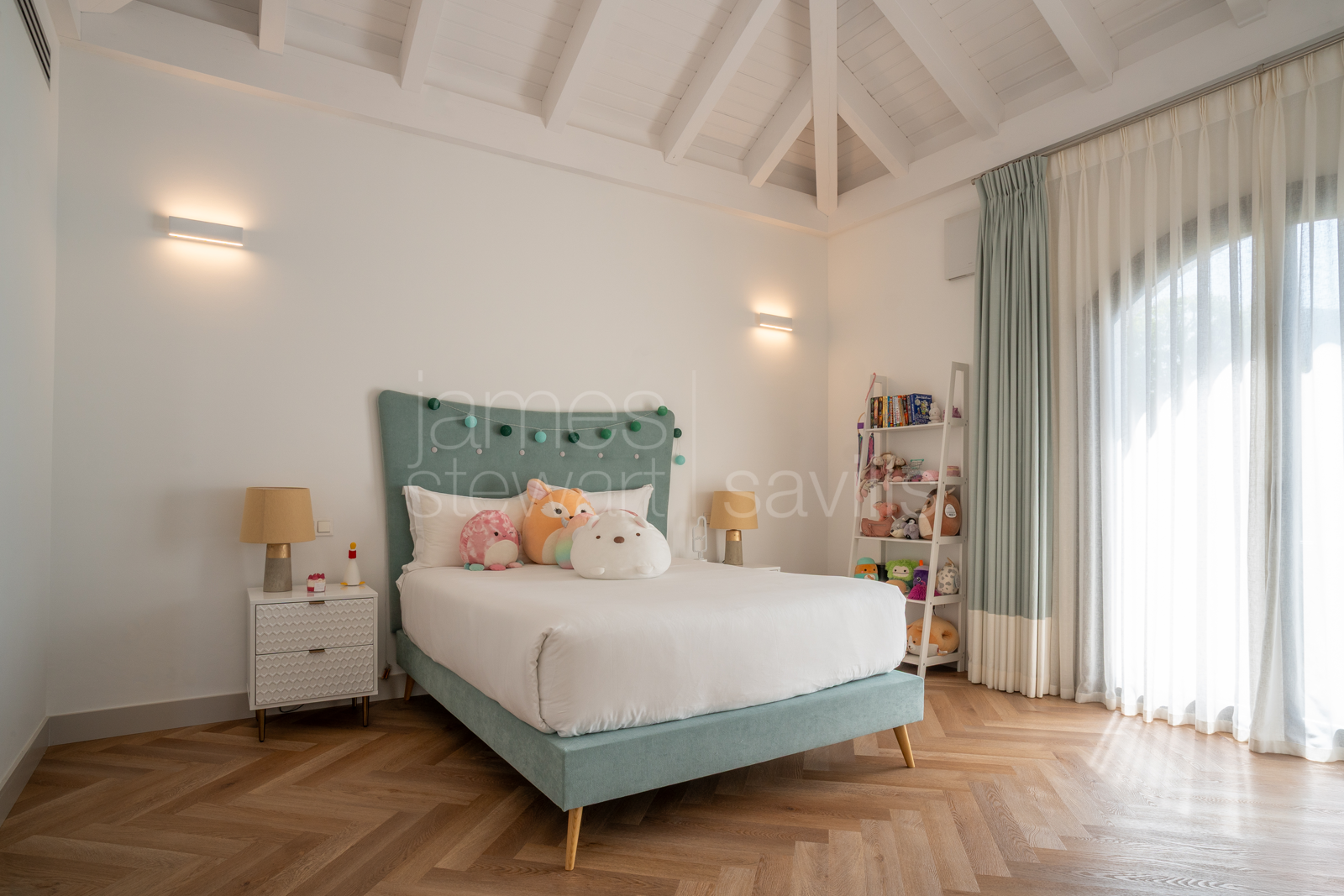 Villa Moderna Sostenible con Vistas al Mar y al Golf | La Reserva de Sotogrande