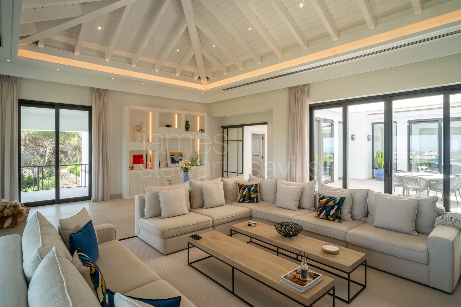 Villa Moderna Sostenible con Vistas al Mar y al Golf | La Reserva de Sotogrande