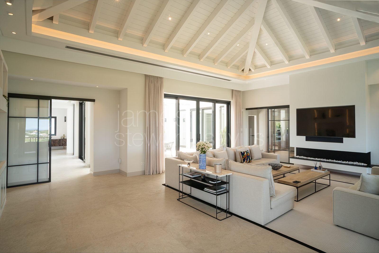 Villa Moderna Sostenible con Vistas al Mar y al Golf | La Reserva de Sotogrande