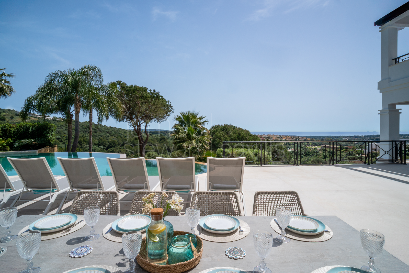 Villa Moderna Sostenible con Vistas al Mar y al Golf | La Reserva de Sotogrande