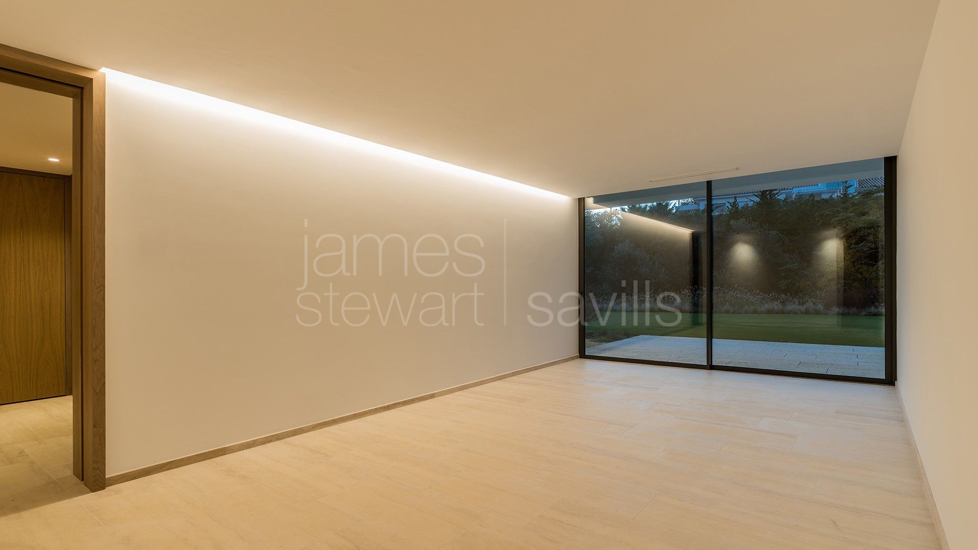 Elegante villa de nueva construcción en Reyes y Reinas, Sotogrande Costa