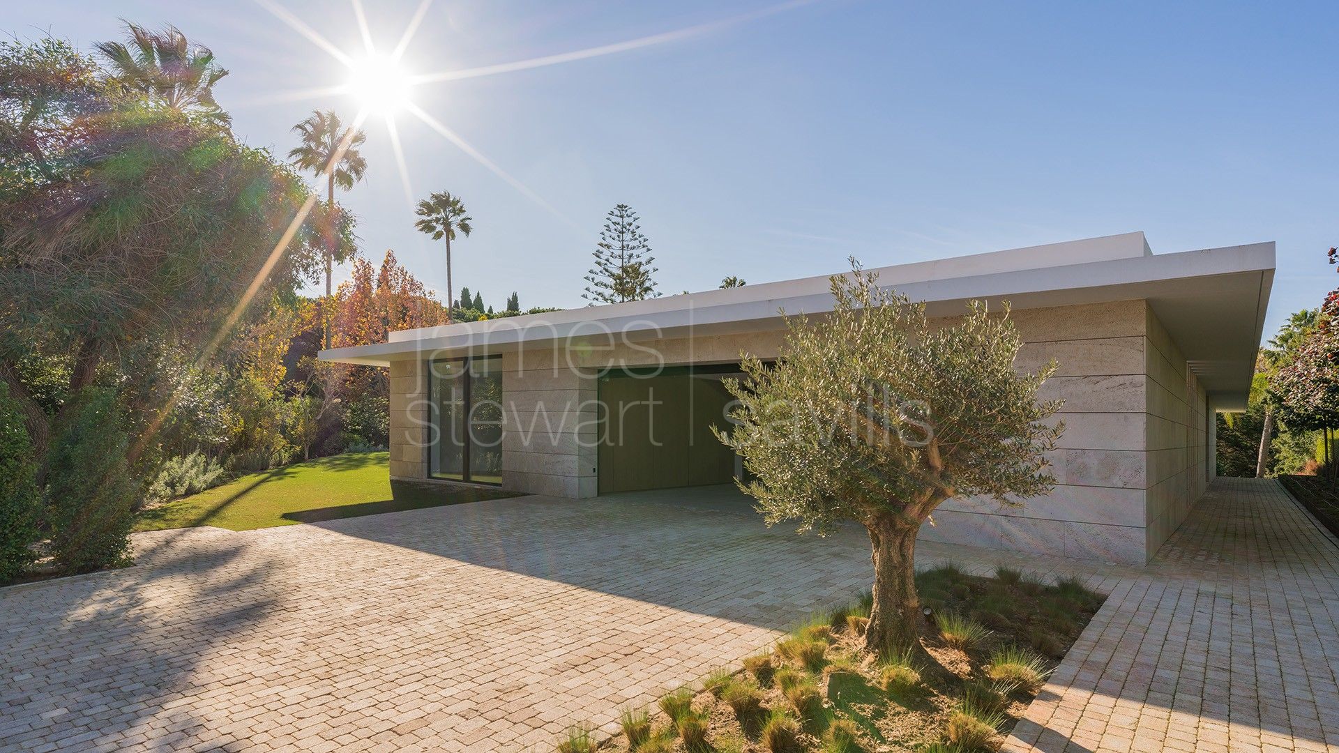 Elegante villa de nueva construcción en Reyes y Reinas, Sotogrande Costa