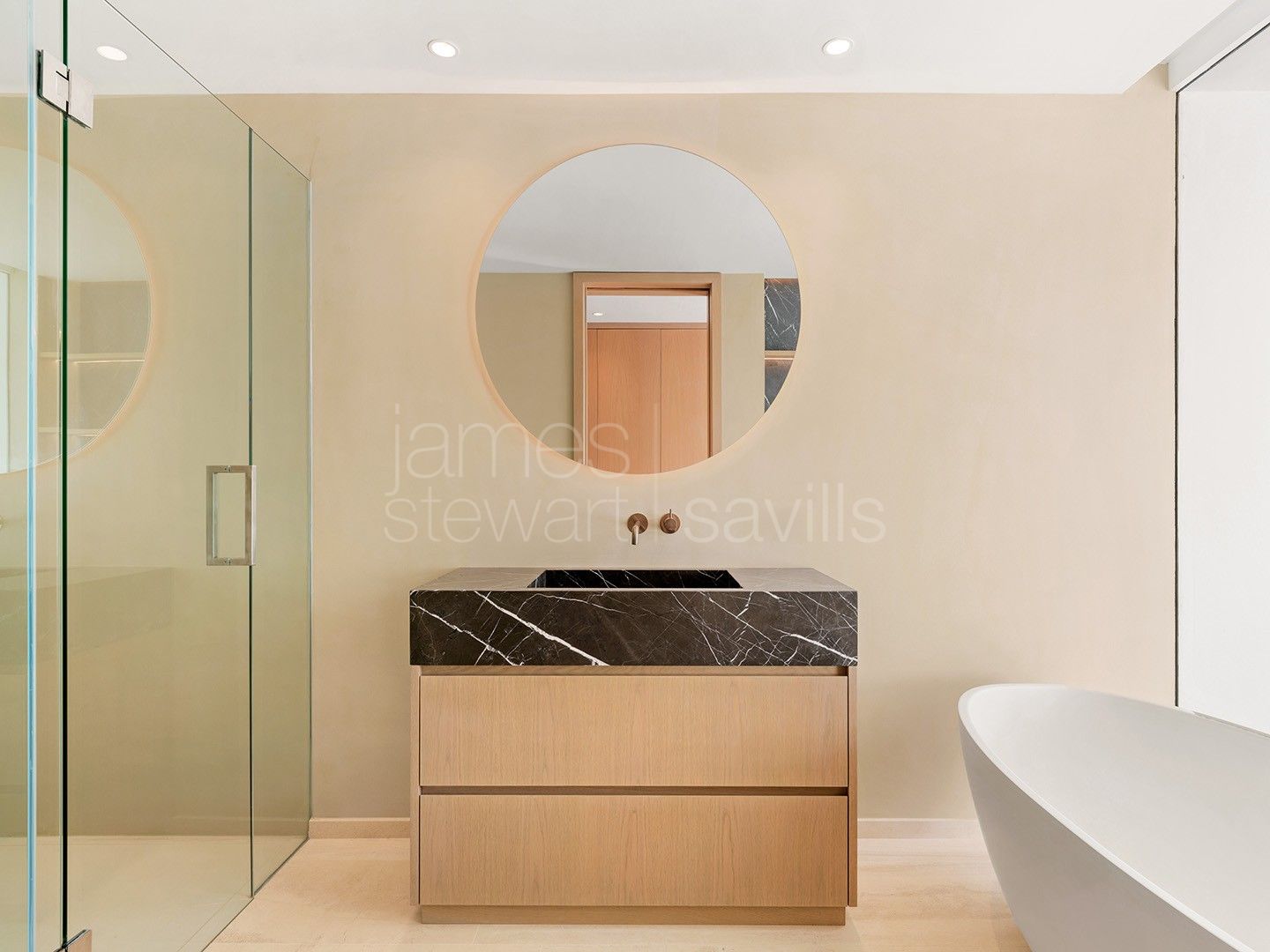 Elegante villa de nueva construcción en Reyes y Reinas, Sotogrande Costa