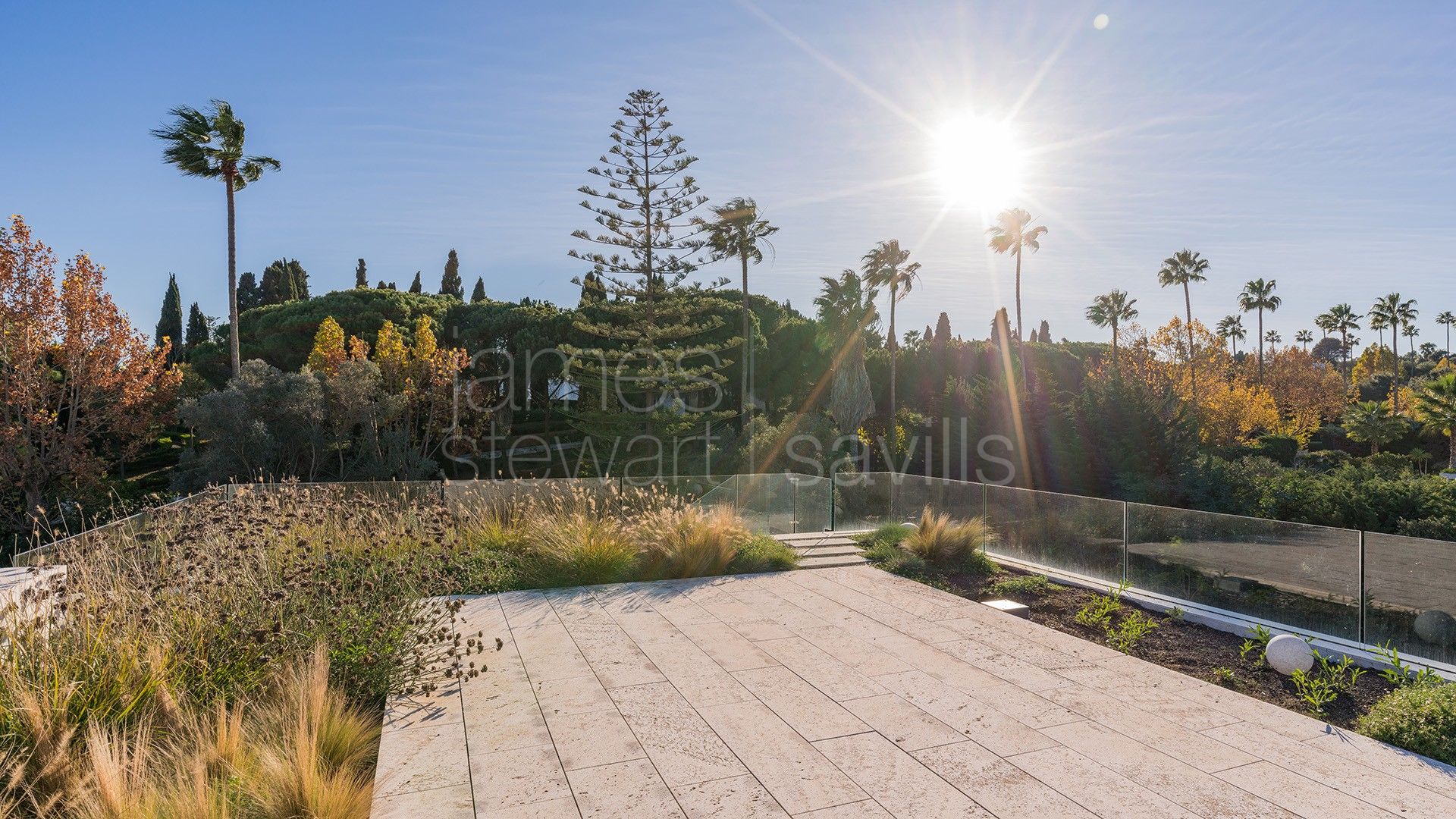 Elegante villa de nueva construcción en Reyes y Reinas, Sotogrande Costa