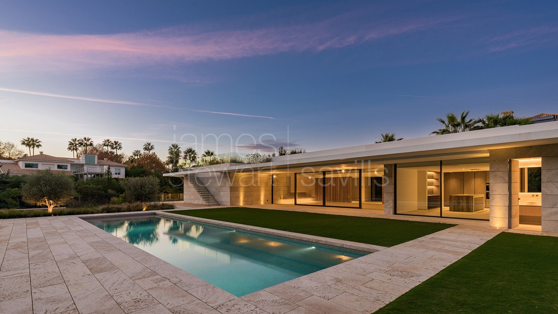 Elegante villa de nueva construcción en Reyes y Reinas, Sotogrande Costa
