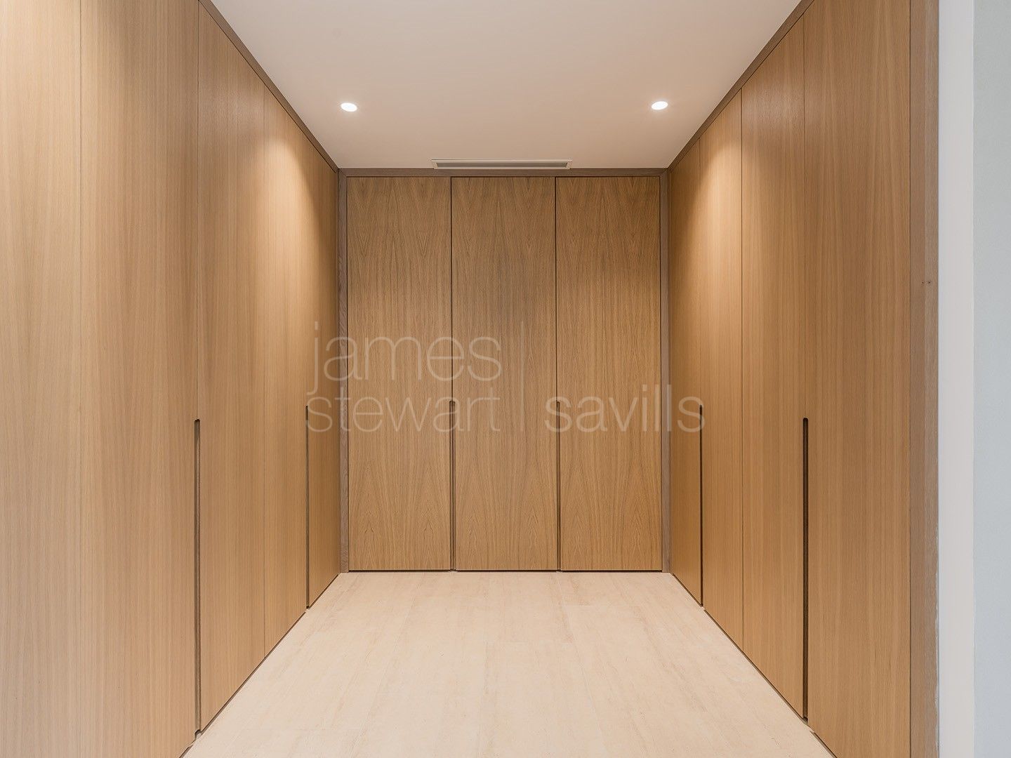 Elegante villa de nueva construcción en Reyes y Reinas, Sotogrande Costa