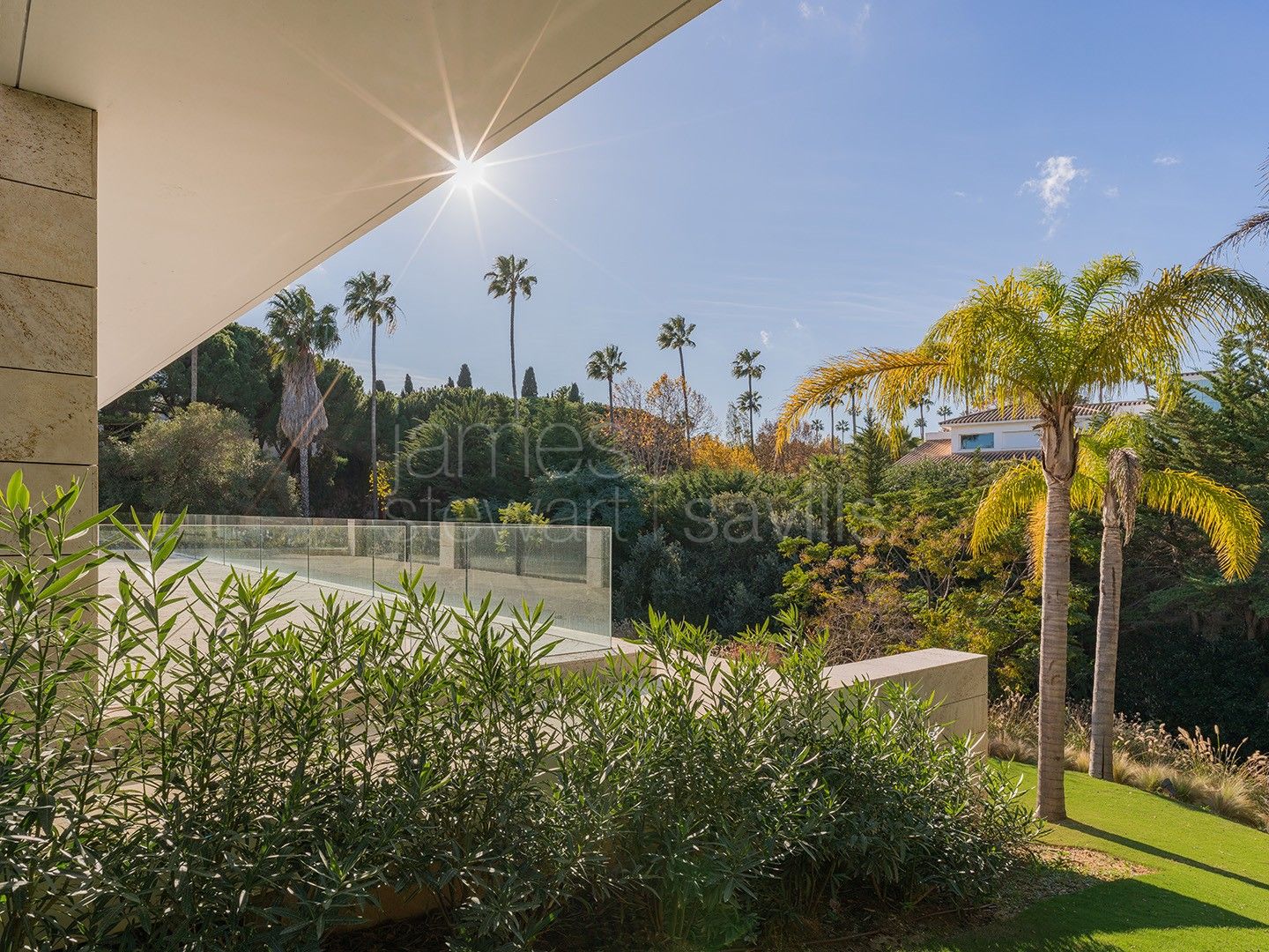 Elegante villa de nueva construcción en Reyes y Reinas, Sotogrande Costa
