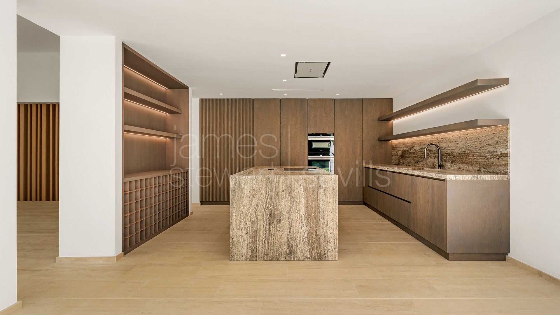 Elegante villa de nueva construcción en Reyes y Reinas, Sotogrande Costa
