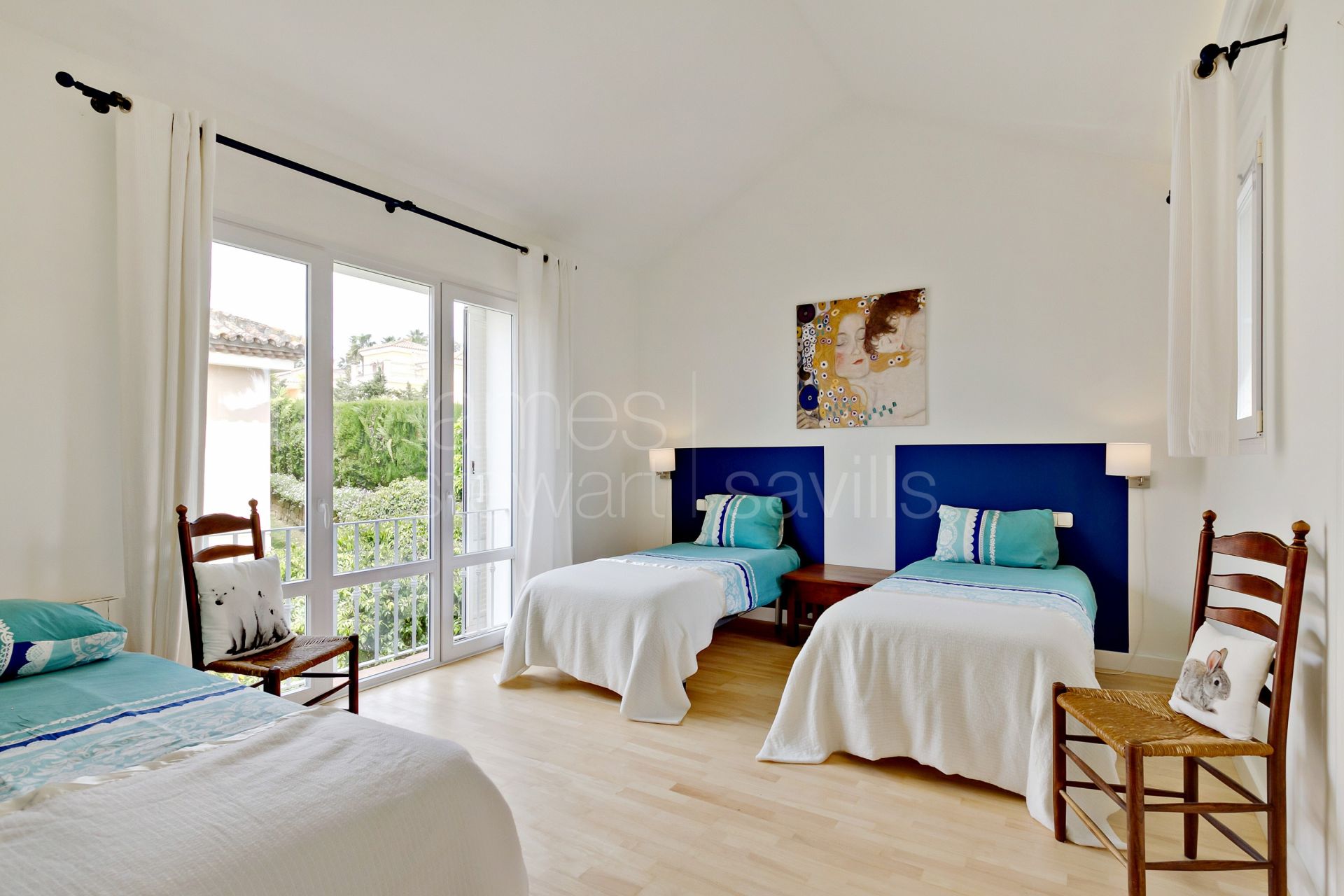 A bright and comfortable villa in the F zone of Sotogrande Alto