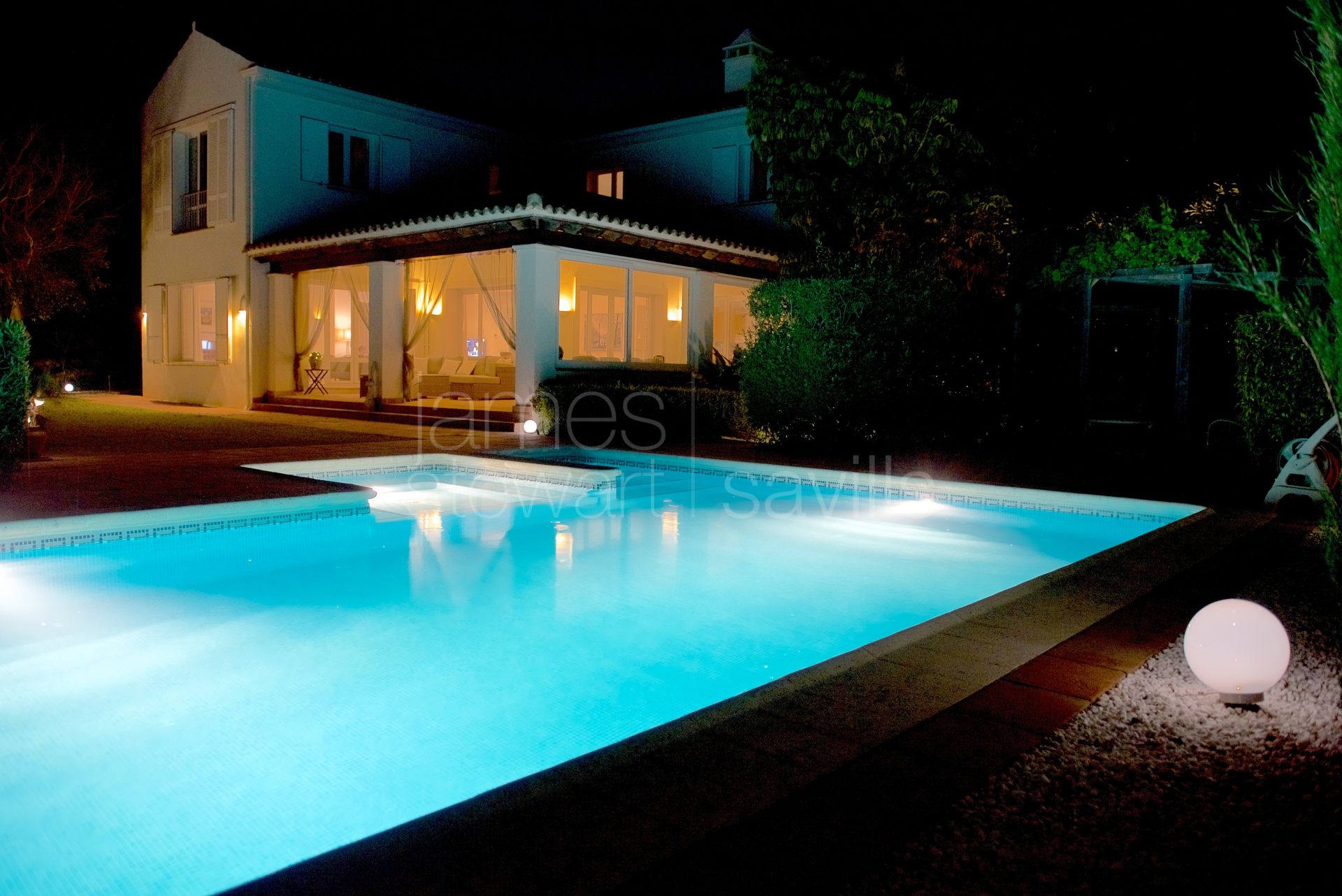 A bright and comfortable villa in the F zone of Sotogrande Alto