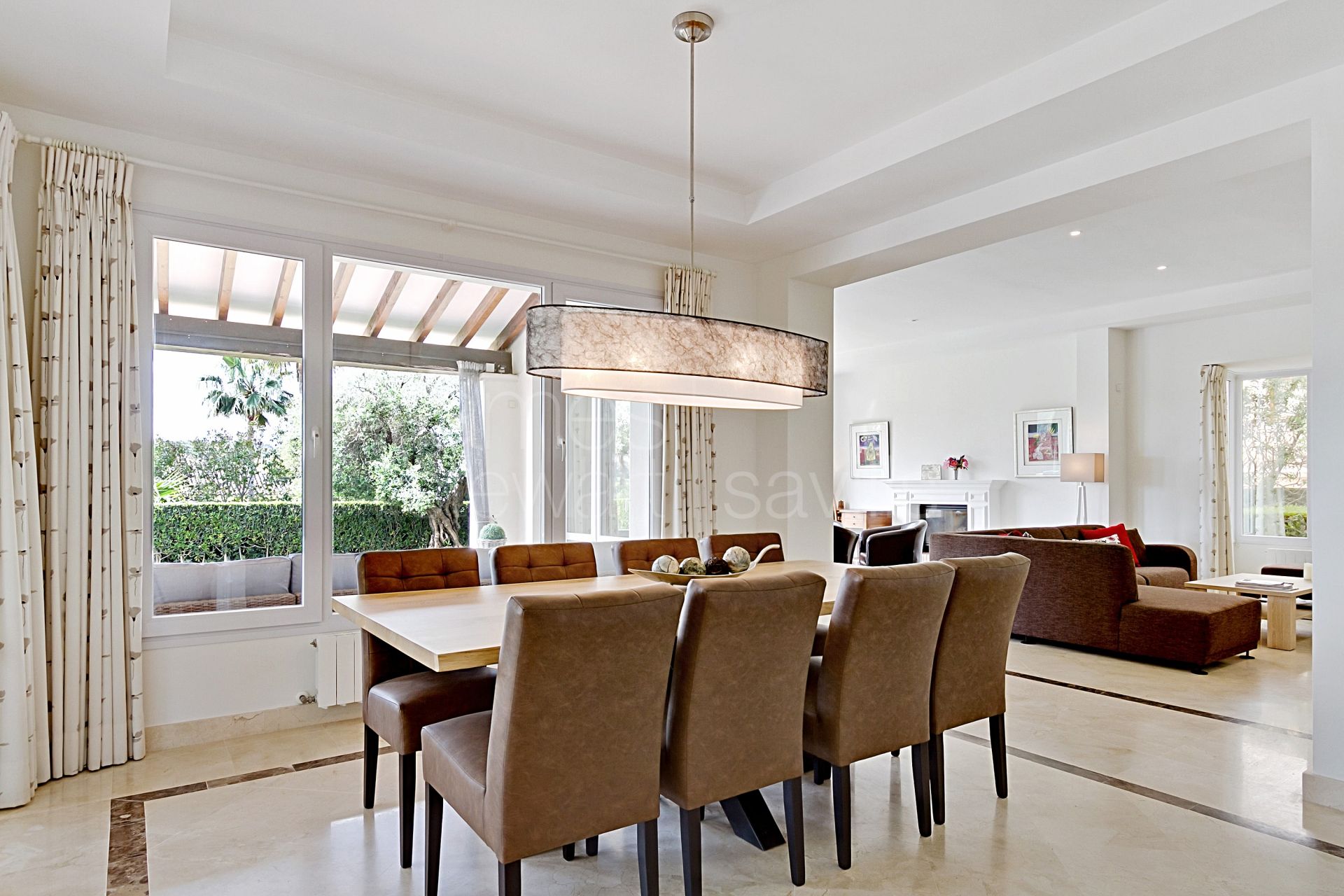 A bright and comfortable villa in the F zone of Sotogrande Alto