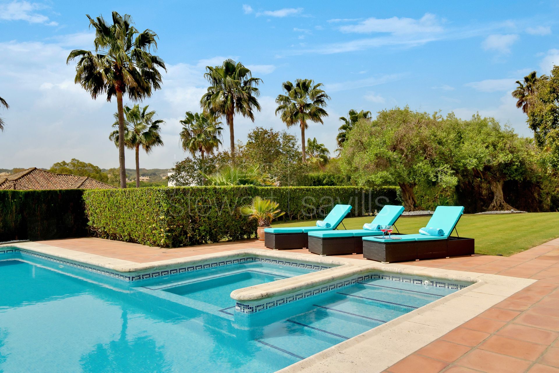 A bright and comfortable villa in the F zone of Sotogrande Alto