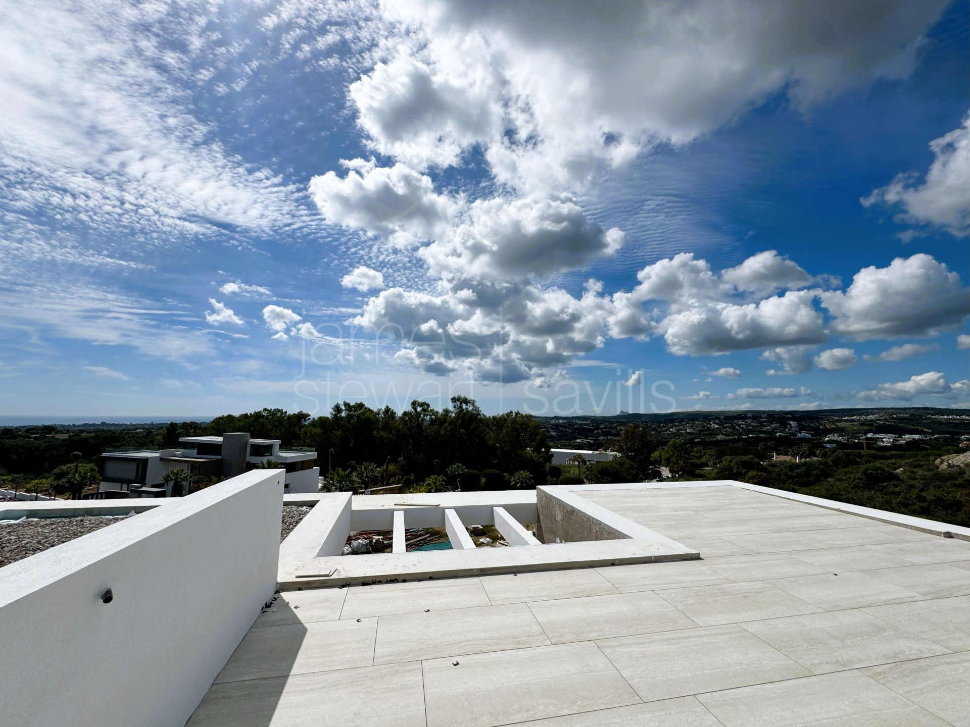 New Contemporary Villa with Panoramic Sea Views in La Reserva, Sotogrande