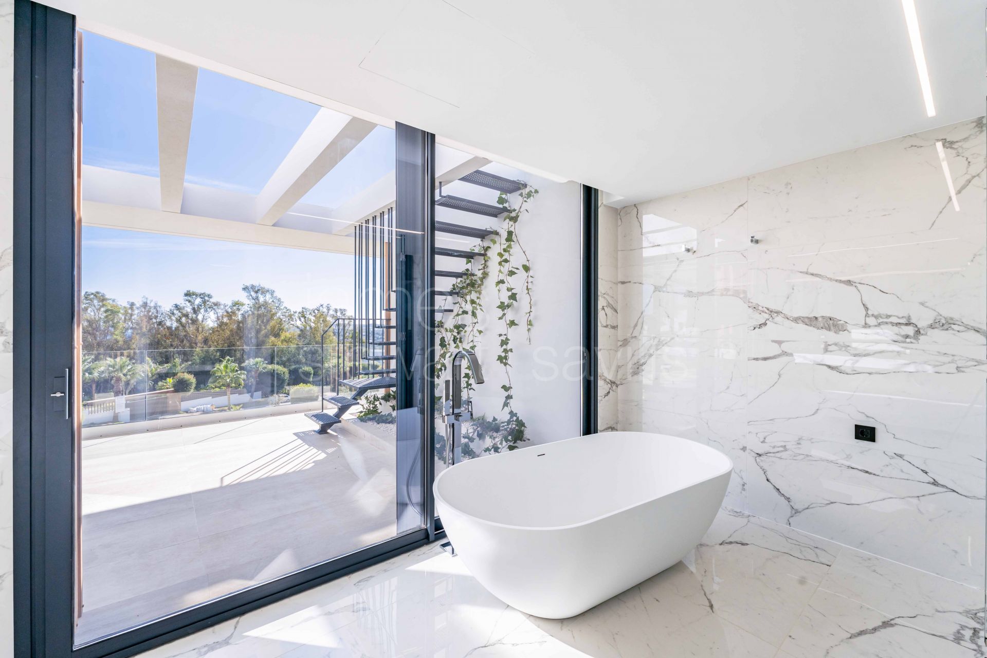 New Contemporary Villa with Panoramic Sea Views in La Reserva, Sotogrande