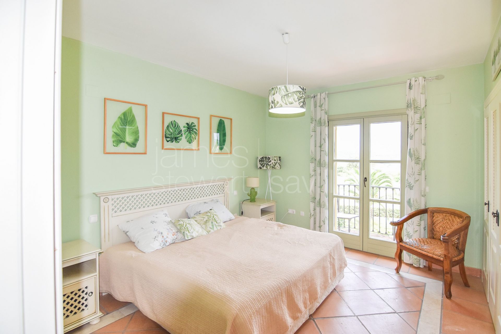 Townhouse frontline golf Sotogrande | Gated community, privacy & mountain views