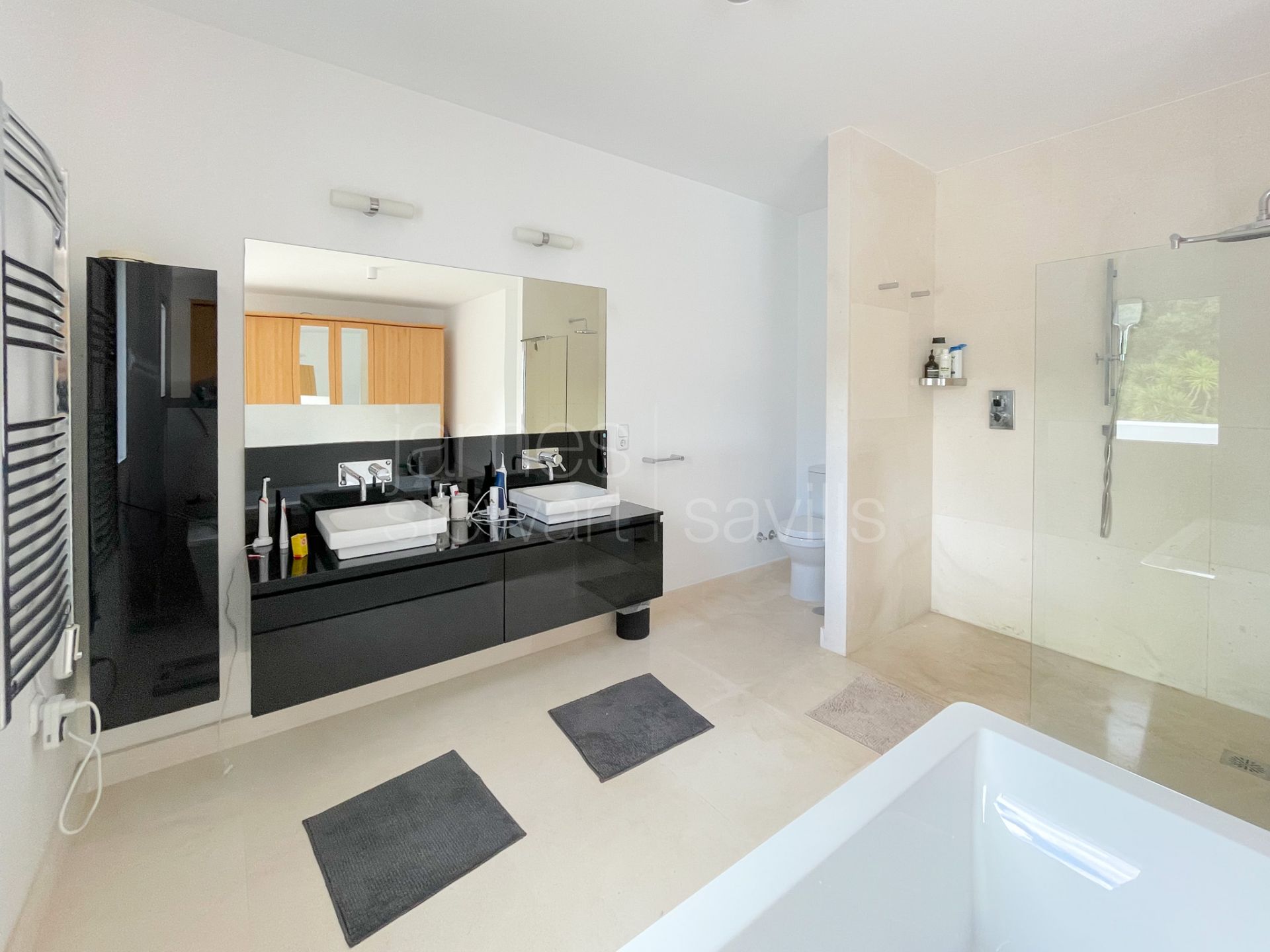 Elegant Andalusian-style villa frontline to Real Valderrama golf course, Sotogrande