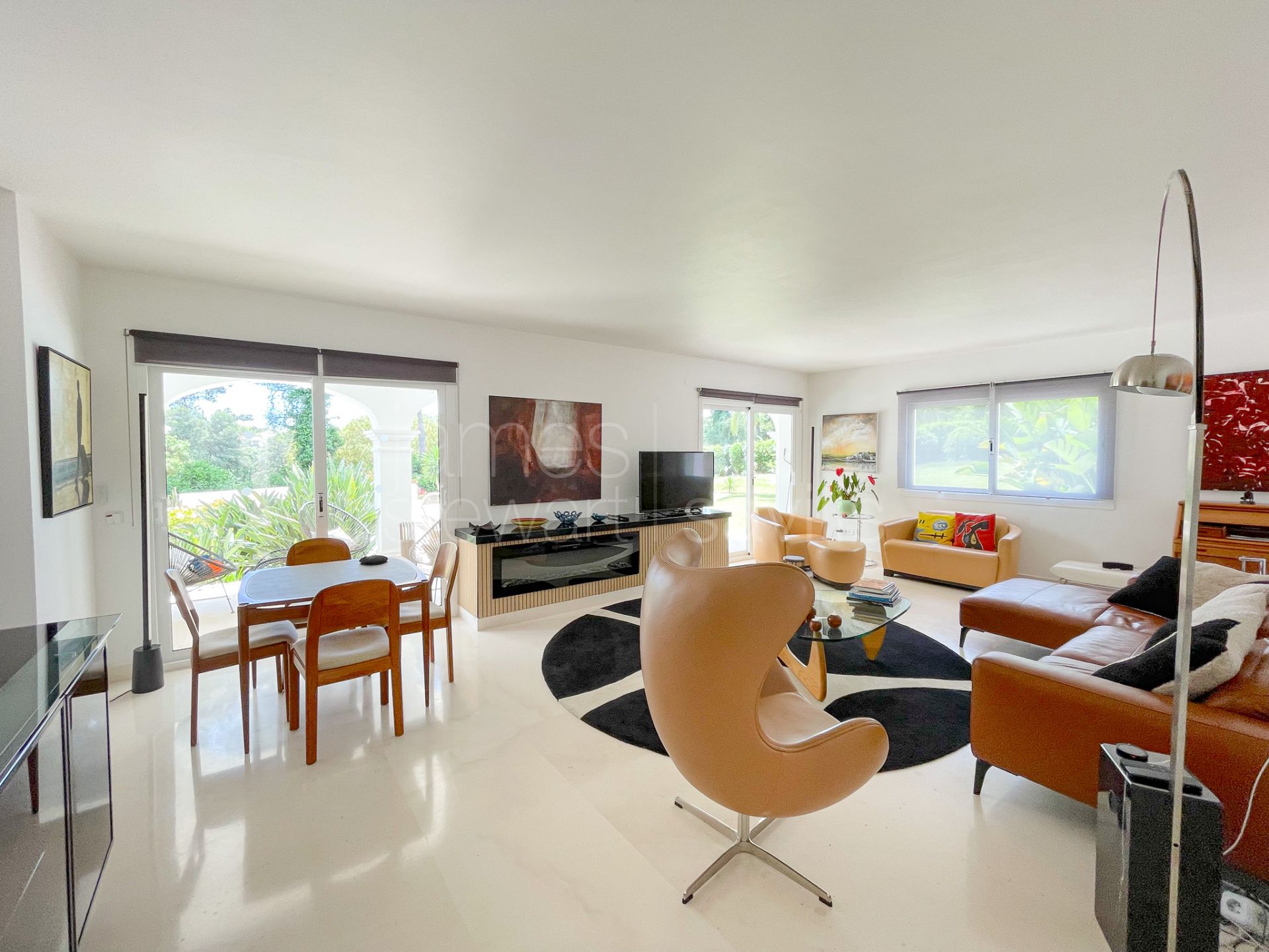 Elegant Andalusian-style villa frontline to Real Valderrama golf course, Sotogrande