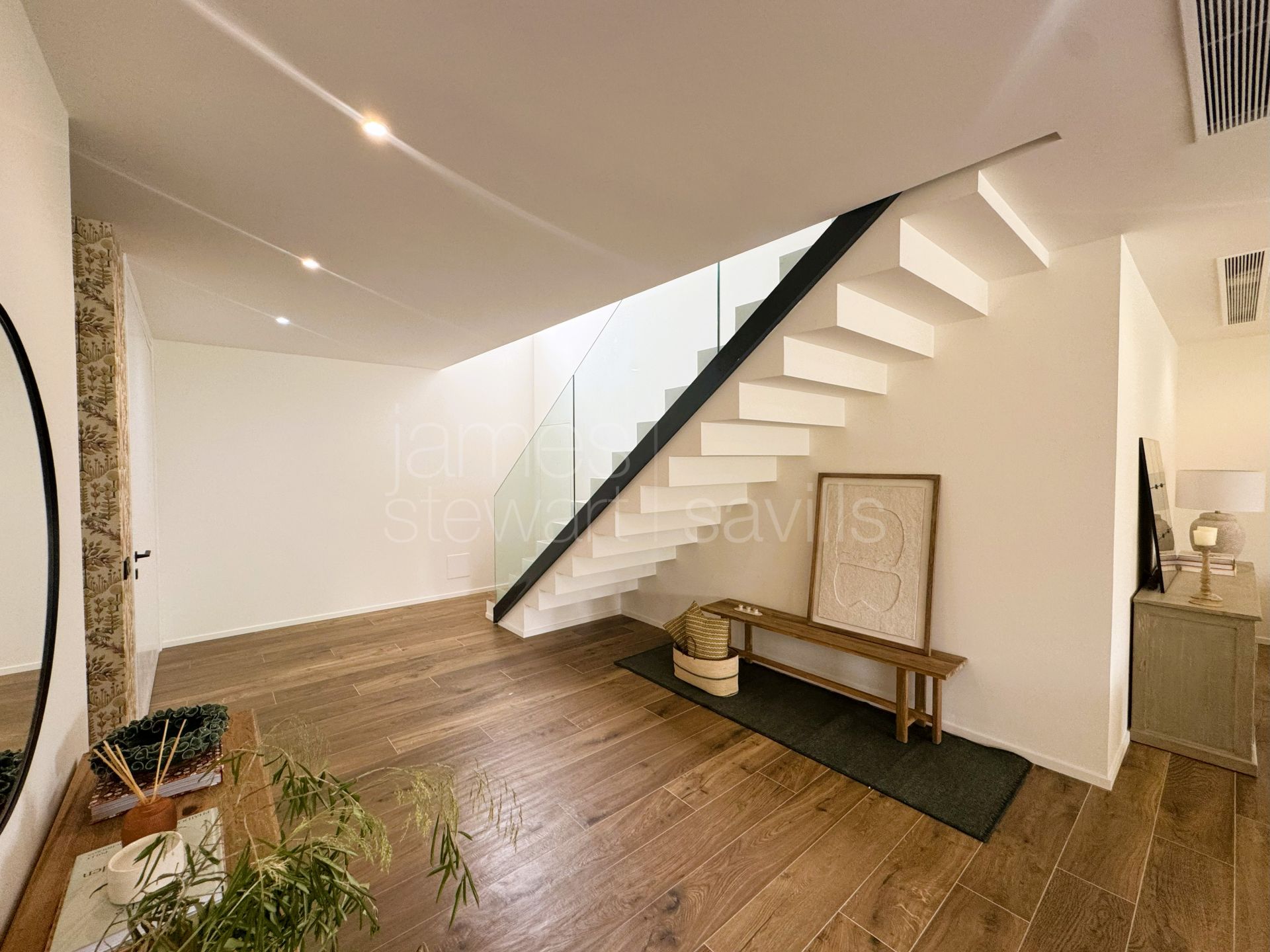 Brand new just built contemporary villa in the B zone of Sotogrande Costa