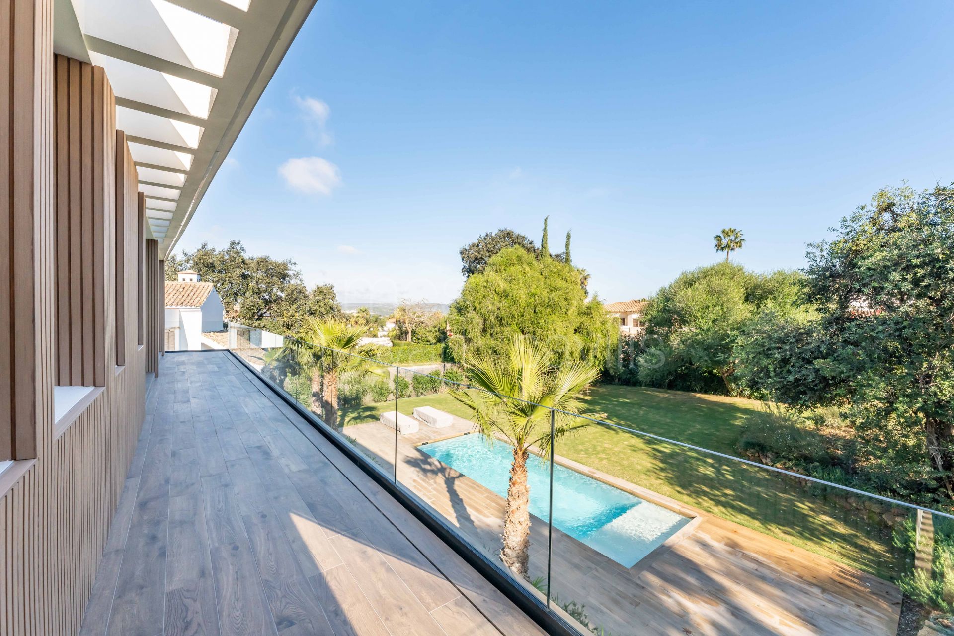 Villa contemporánea de nueva construcción en la zona B de Sotogrande Costa