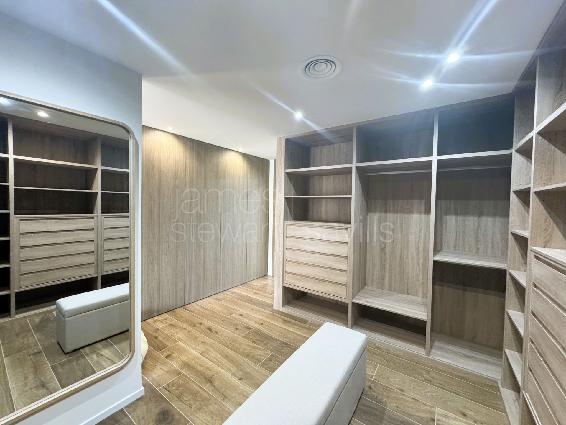 Brand new just built contemporary villa in the B zone of Sotogrande Costa