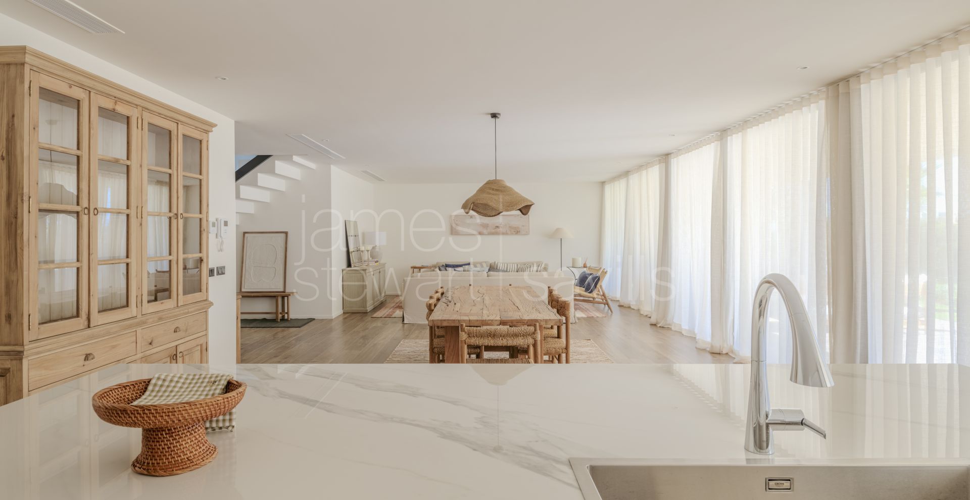 Villa contemporánea de nueva construcción en la zona B de Sotogrande Costa