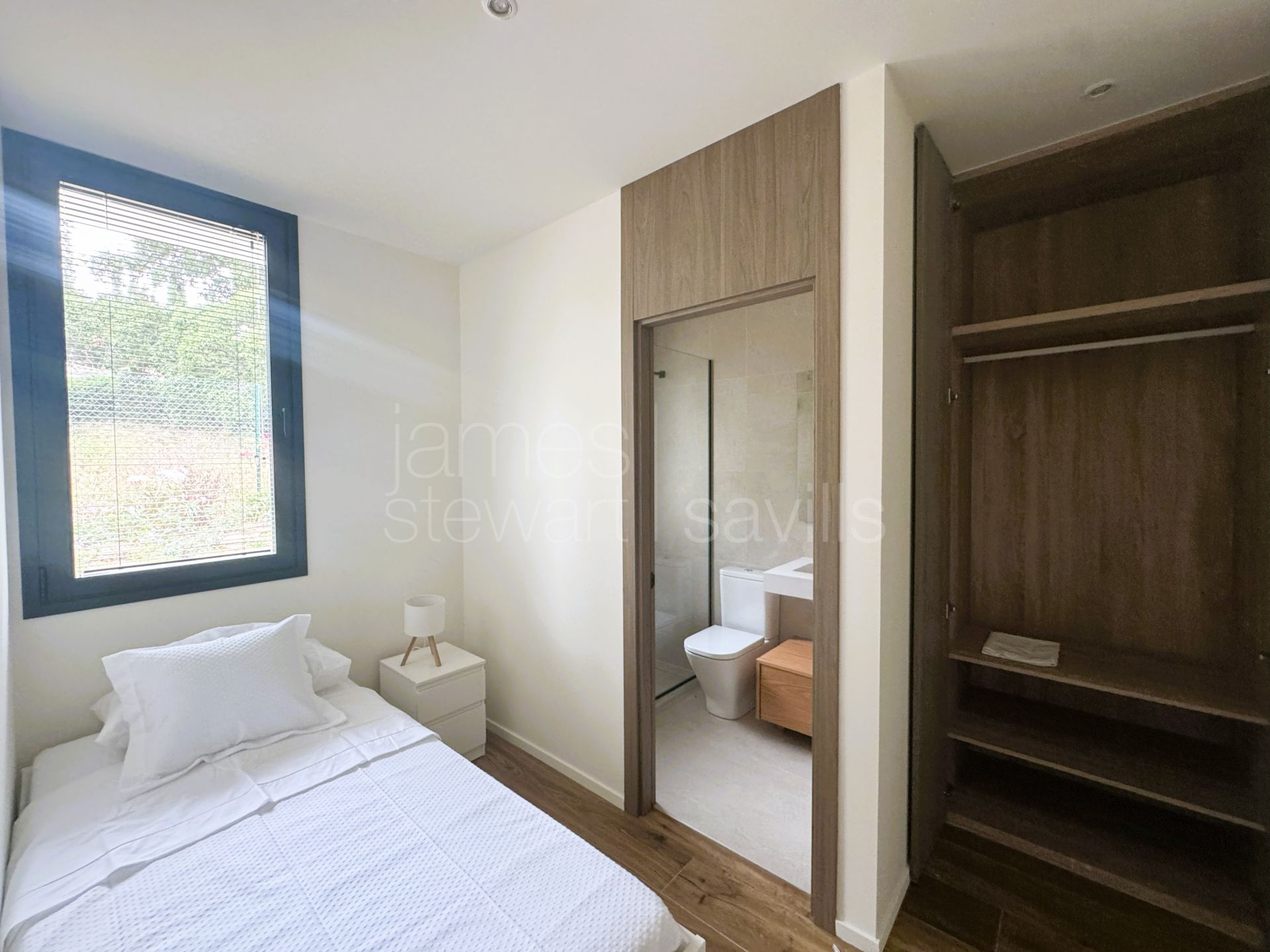 Brand new just built contemporary villa in the B zone of Sotogrande Costa