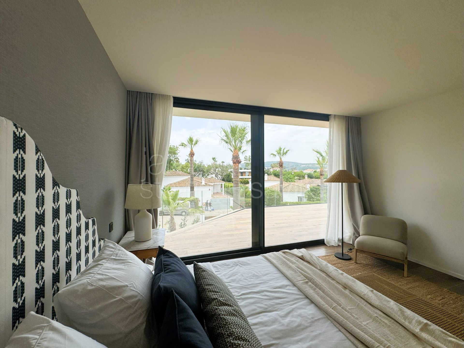 Brand new just built contemporary villa in the B zone of Sotogrande Costa