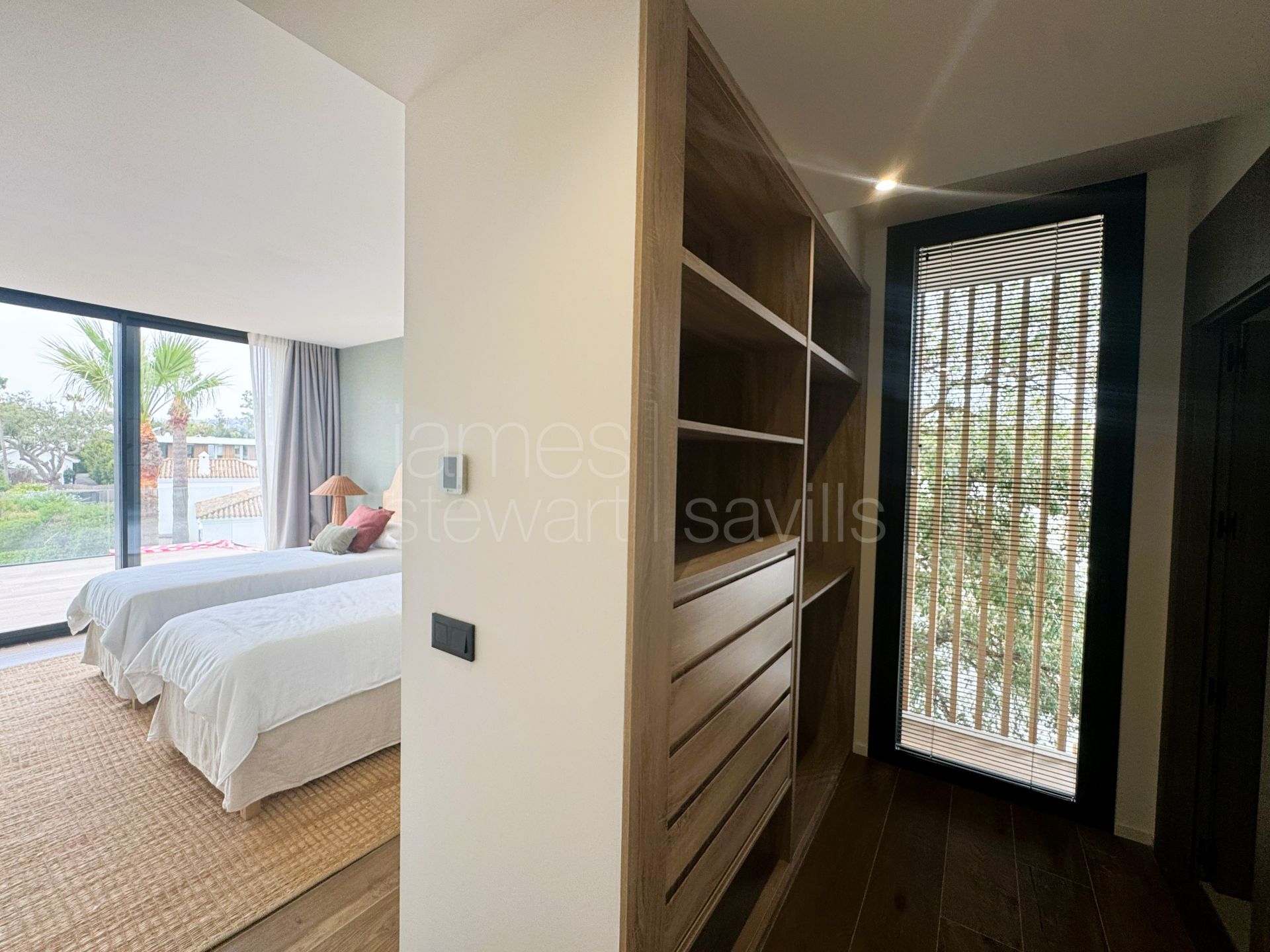 Brand new just built contemporary villa in the B zone of Sotogrande Costa