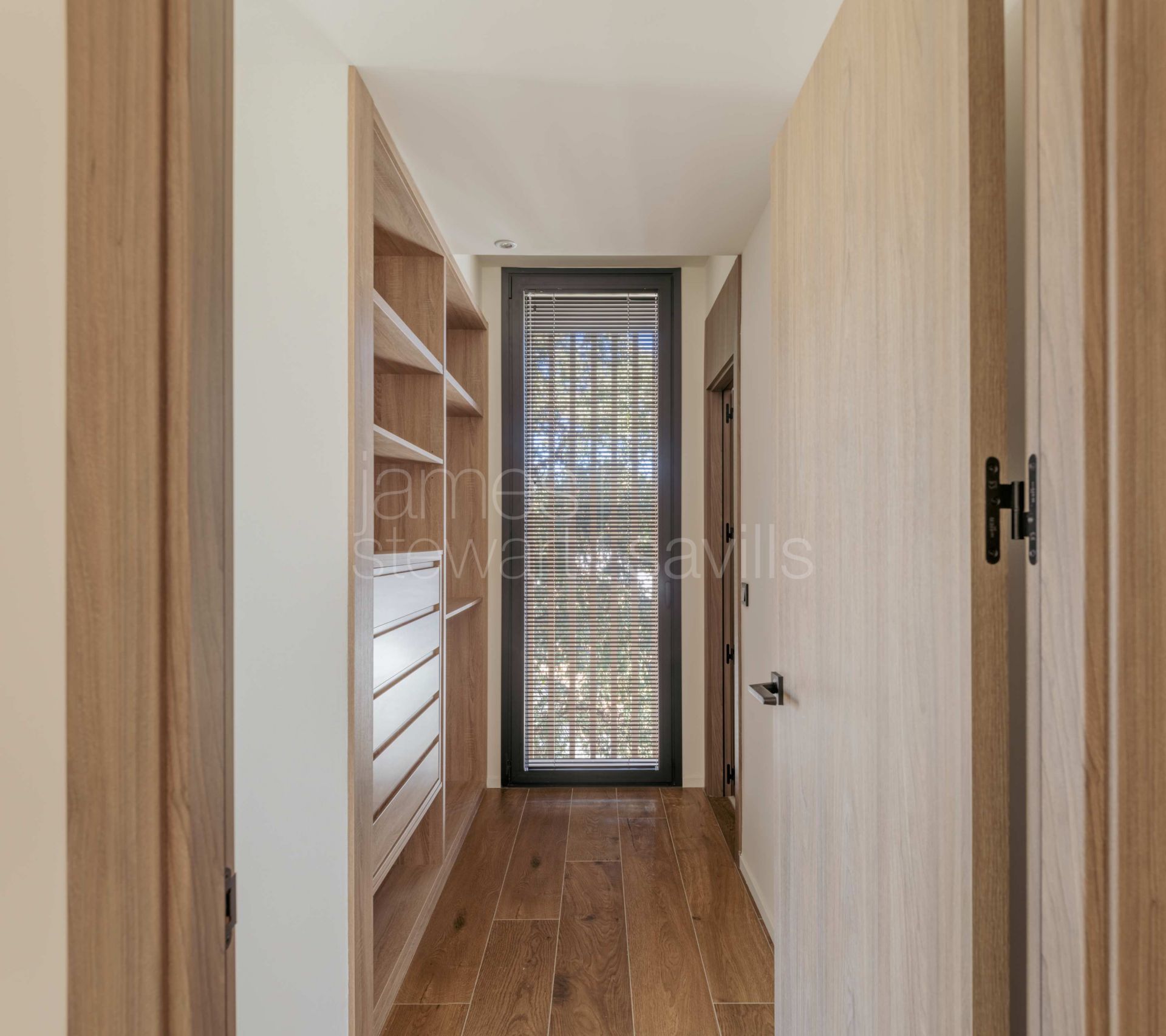 Villa contemporánea de nueva construcción en la zona B de Sotogrande Costa