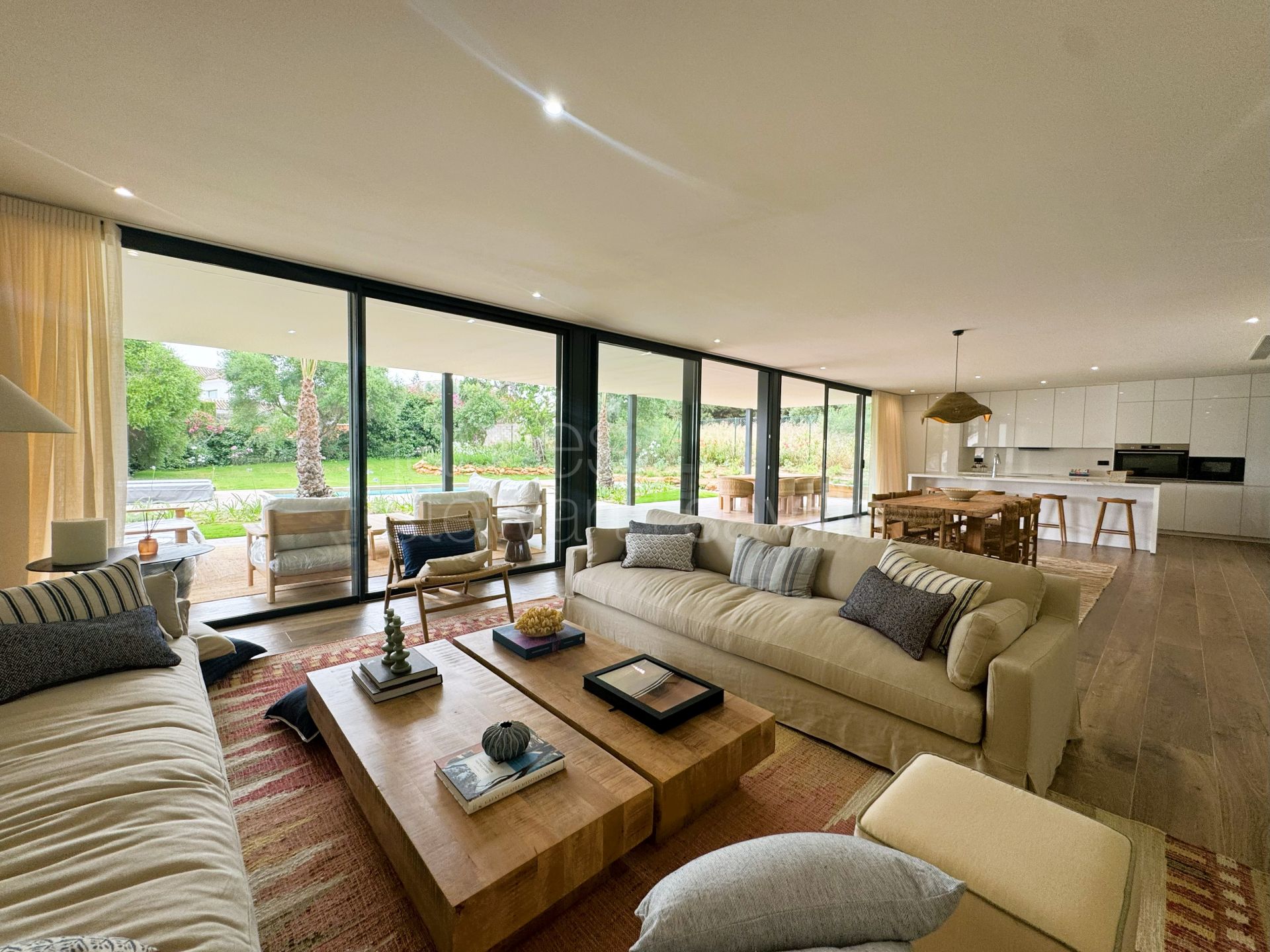 Brand new just built contemporary villa in the B zone of Sotogrande Costa
