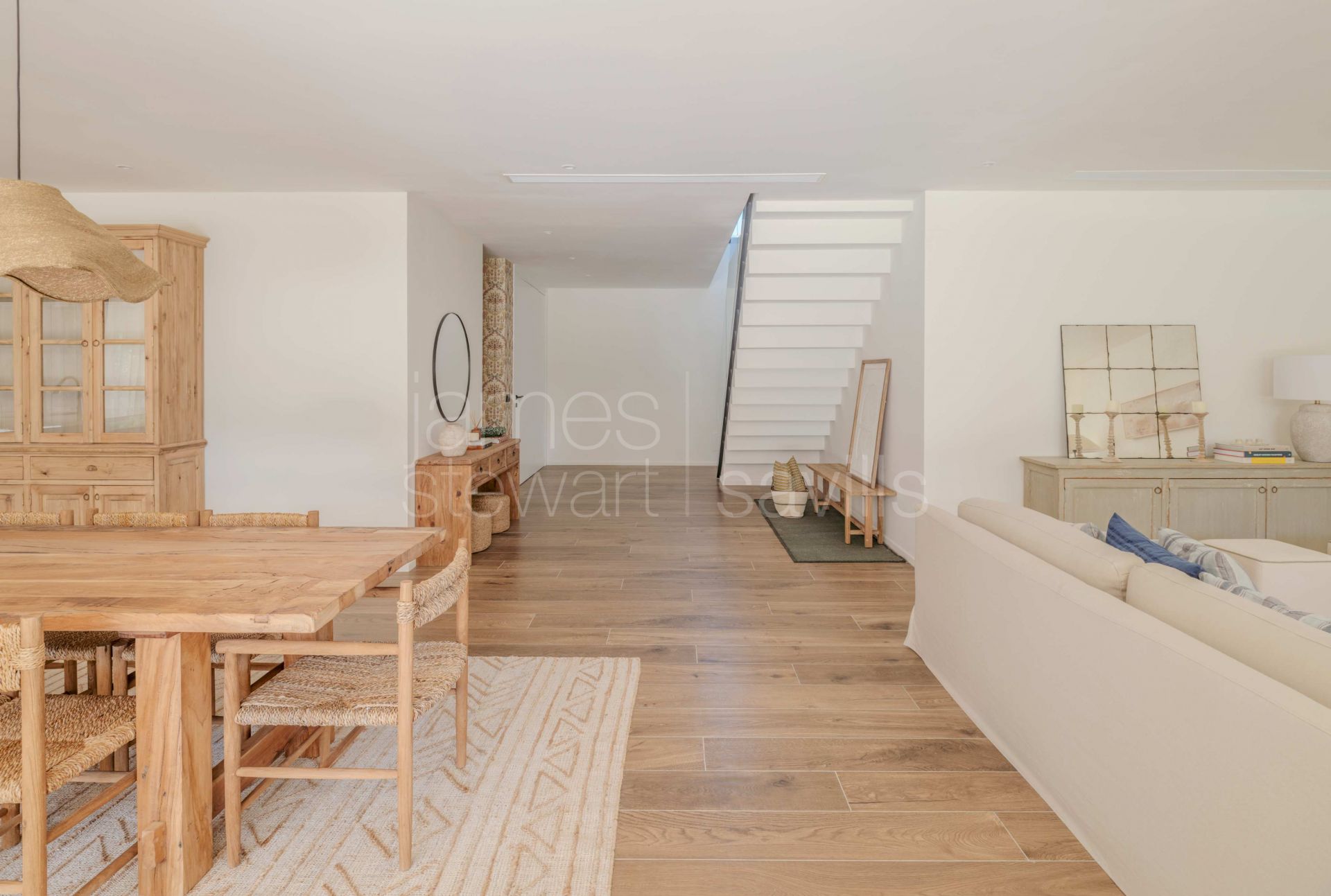 Villa contemporánea de nueva construcción en la zona B de Sotogrande Costa