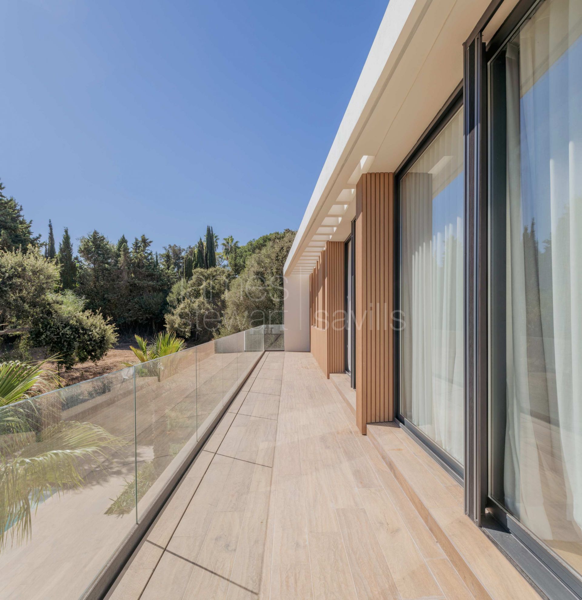 Villa contemporánea de nueva construcción en la zona B de Sotogrande Costa