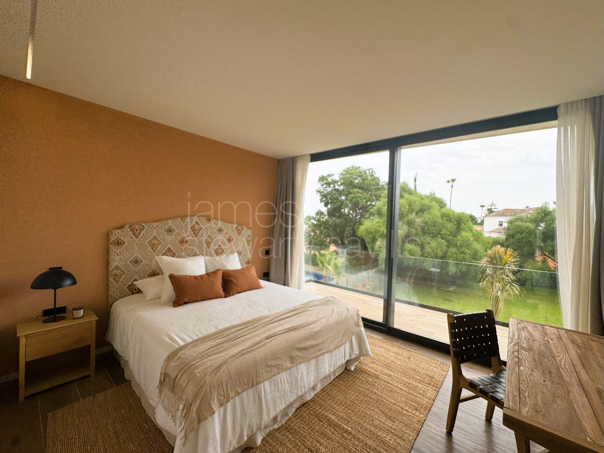 Brand new just built contemporary villa in the B zone of Sotogrande Costa