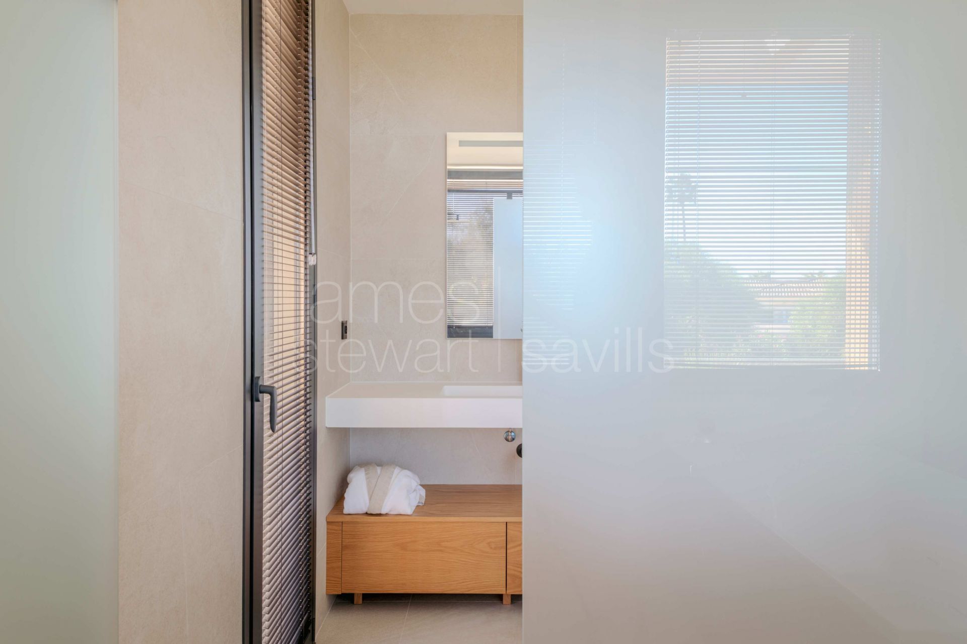 Villa contemporánea de nueva construcción en la zona B de Sotogrande Costa