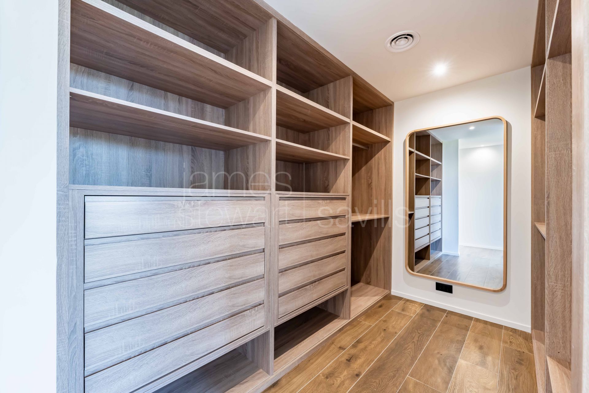 Villa contemporánea de nueva construcción en la zona B de Sotogrande Costa