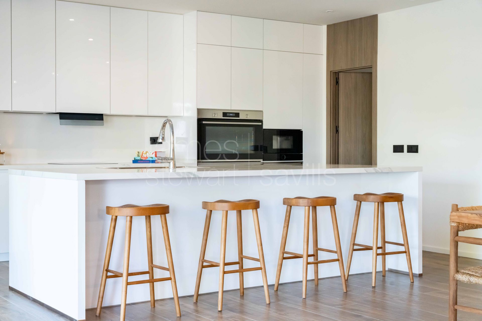 Villa contemporánea de nueva construcción en la zona B de Sotogrande Costa