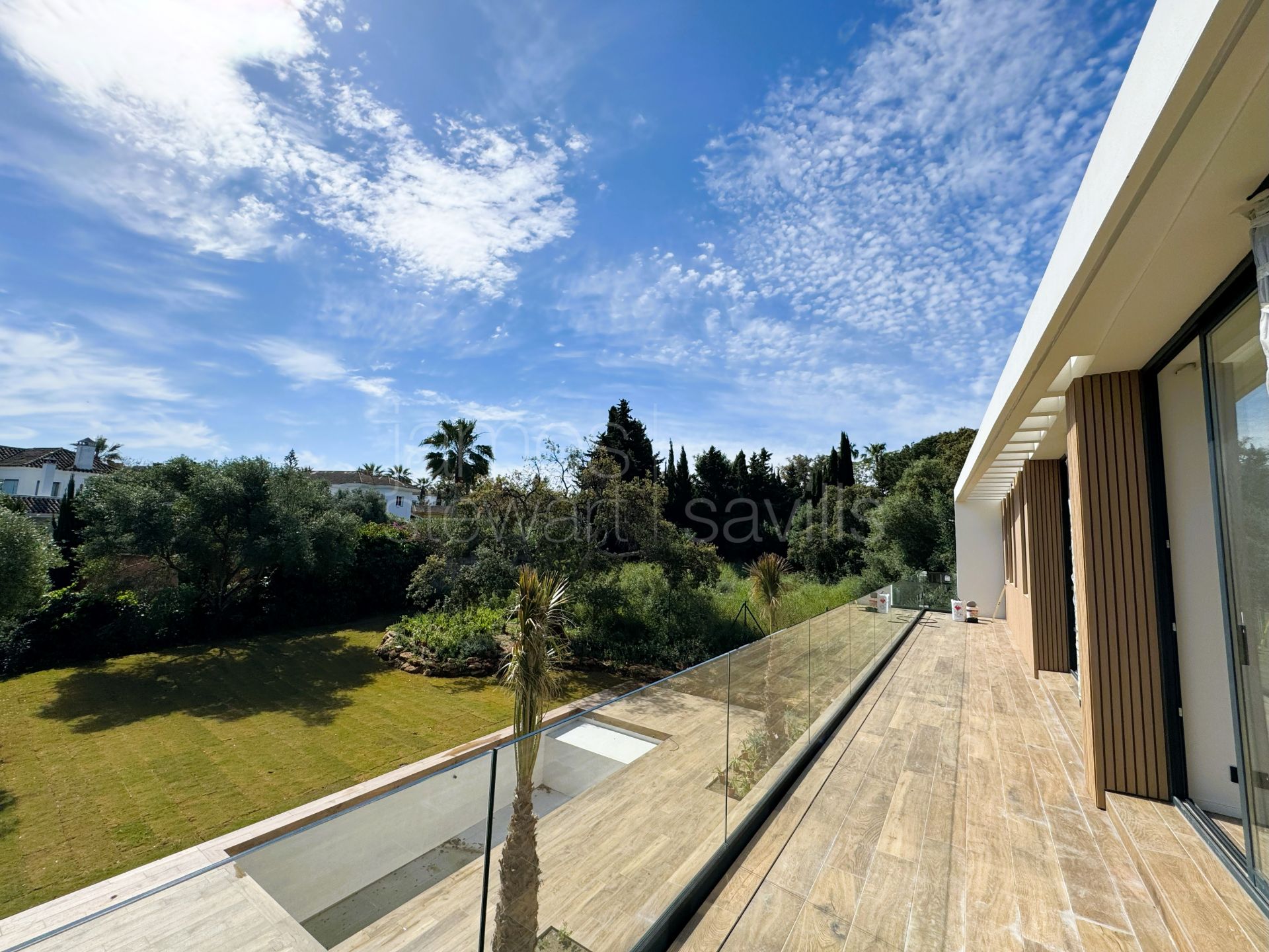 Brand new just built contemporary villa in the B zone of Sotogrande Costa