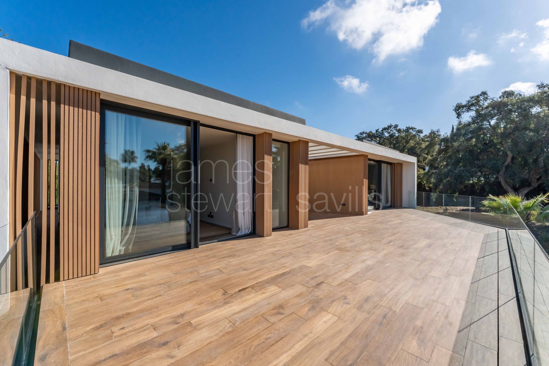 Villa contemporánea de nueva construcción en la zona B de Sotogrande Costa