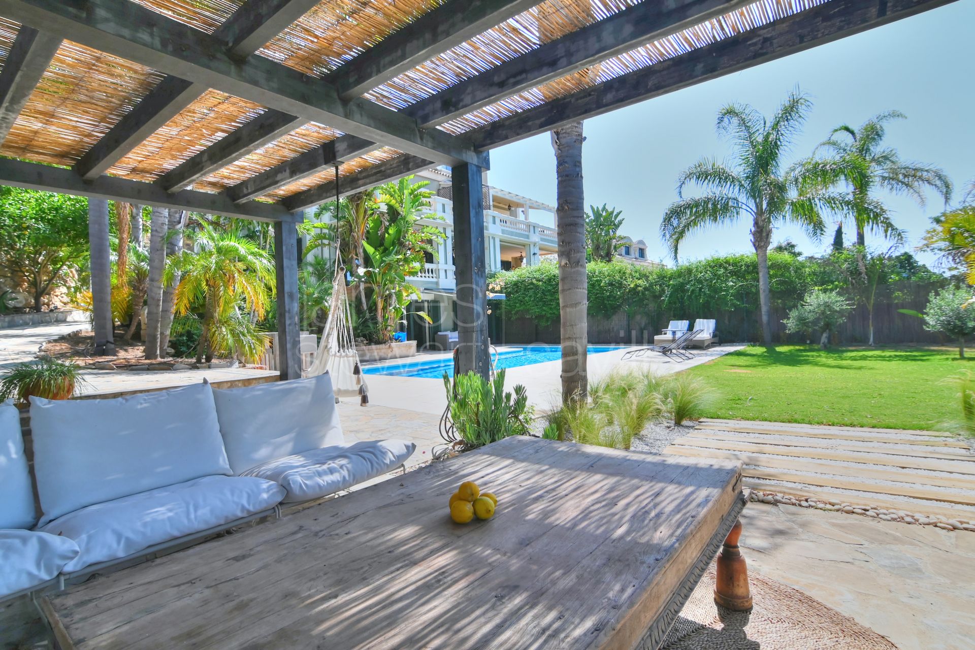 Charming Townhouse with Private Pool in Sotogolf, Sotogrande Alto