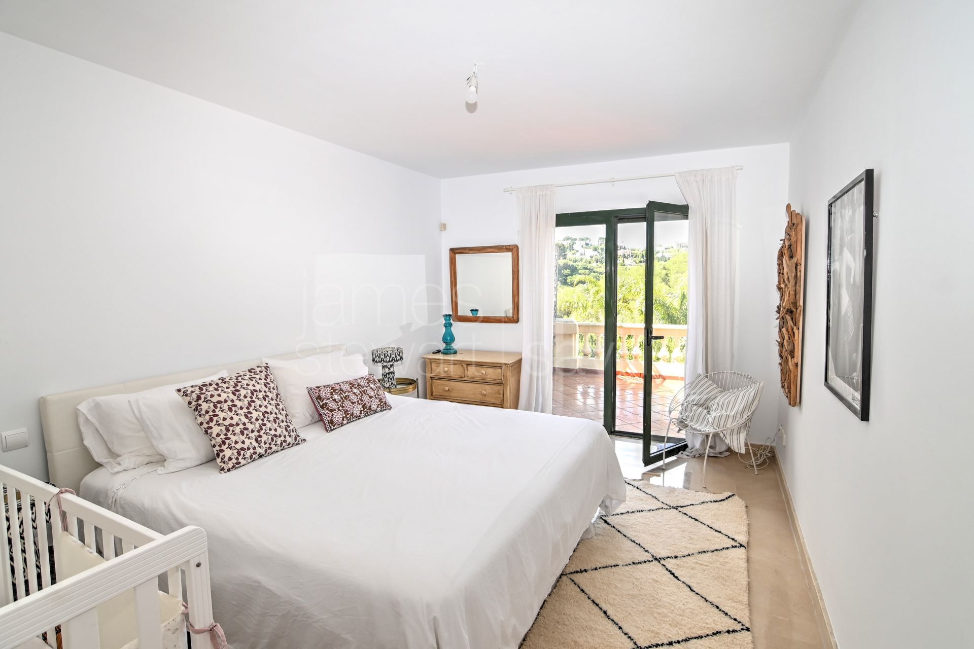 Charming Townhouse with Private Pool in Sotogolf, Sotogrande Alto