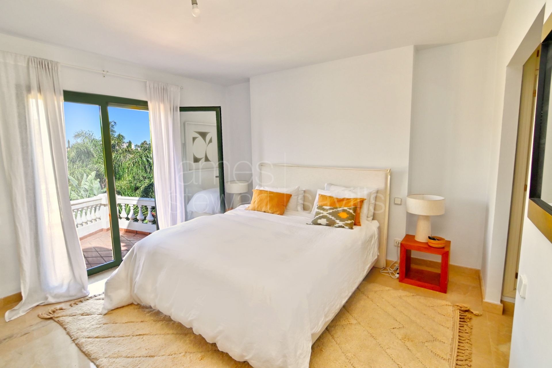 Charming Townhouse with Private Pool in Sotogolf, Sotogrande Alto