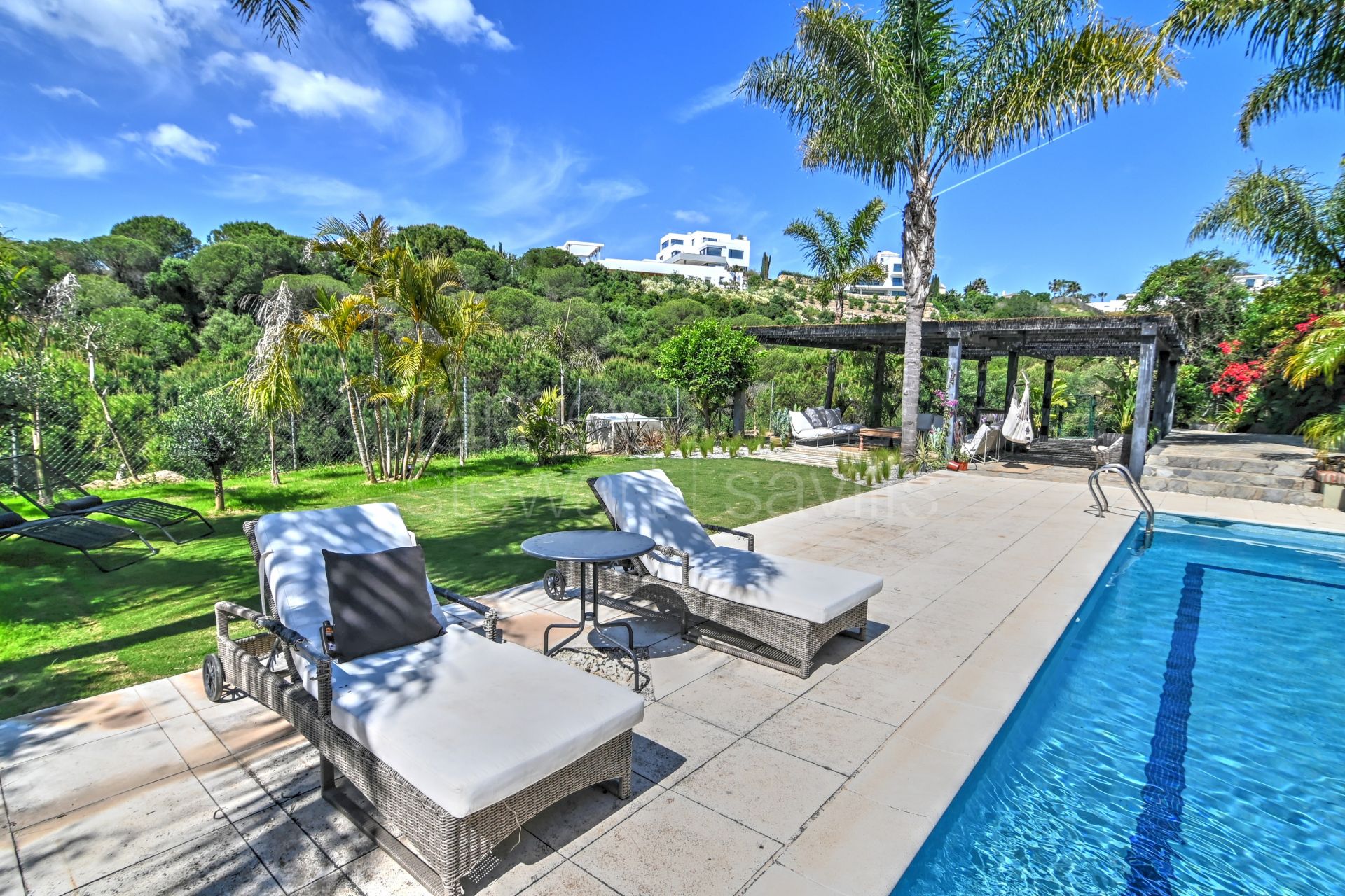 Charming Townhouse with Private Pool in Sotogolf, Sotogrande Alto