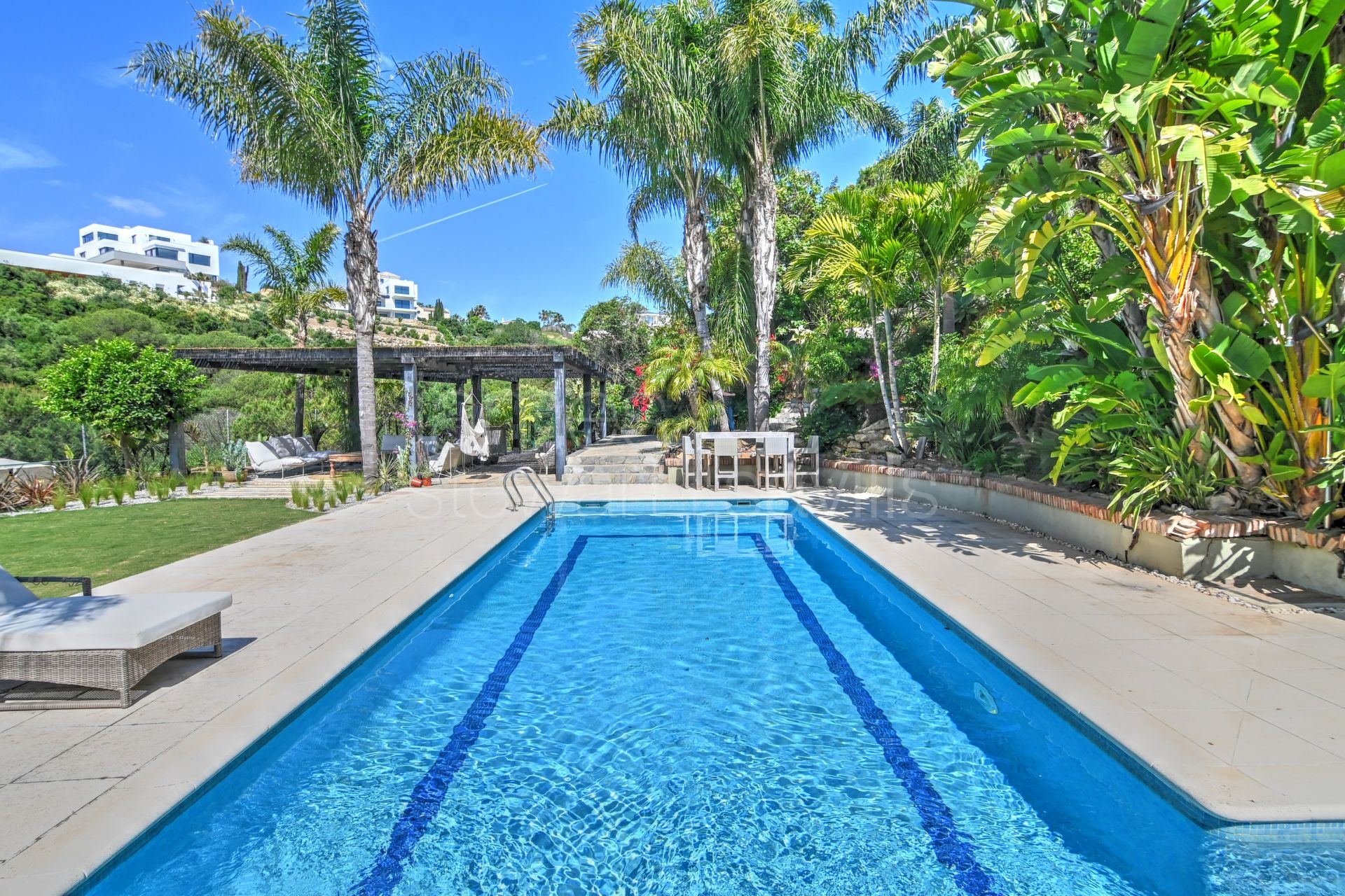 Charming Townhouse with Private Pool in Sotogolf, Sotogrande Alto