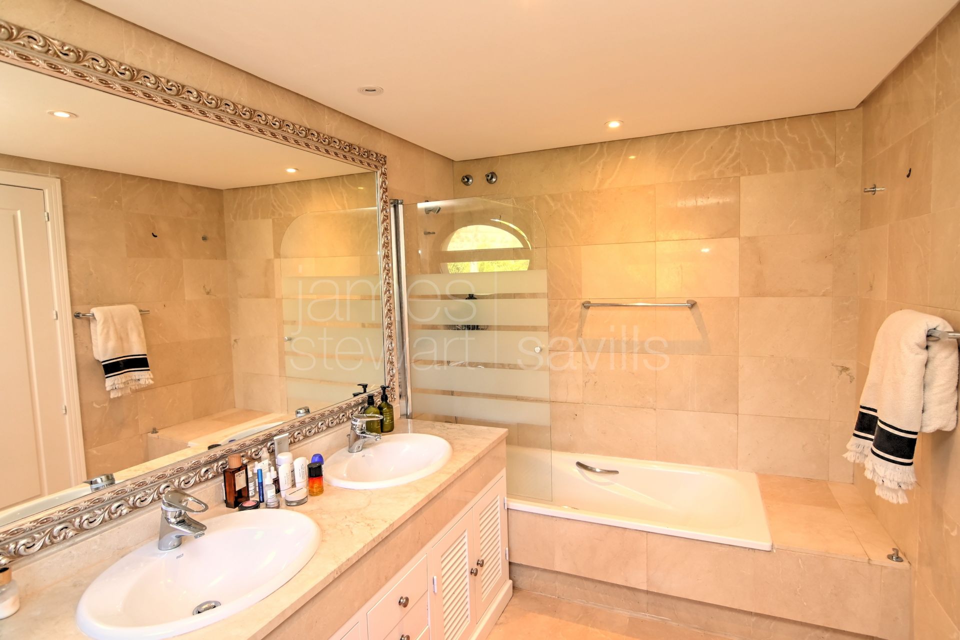 Charming Townhouse with Private Pool in Sotogolf, Sotogrande Alto